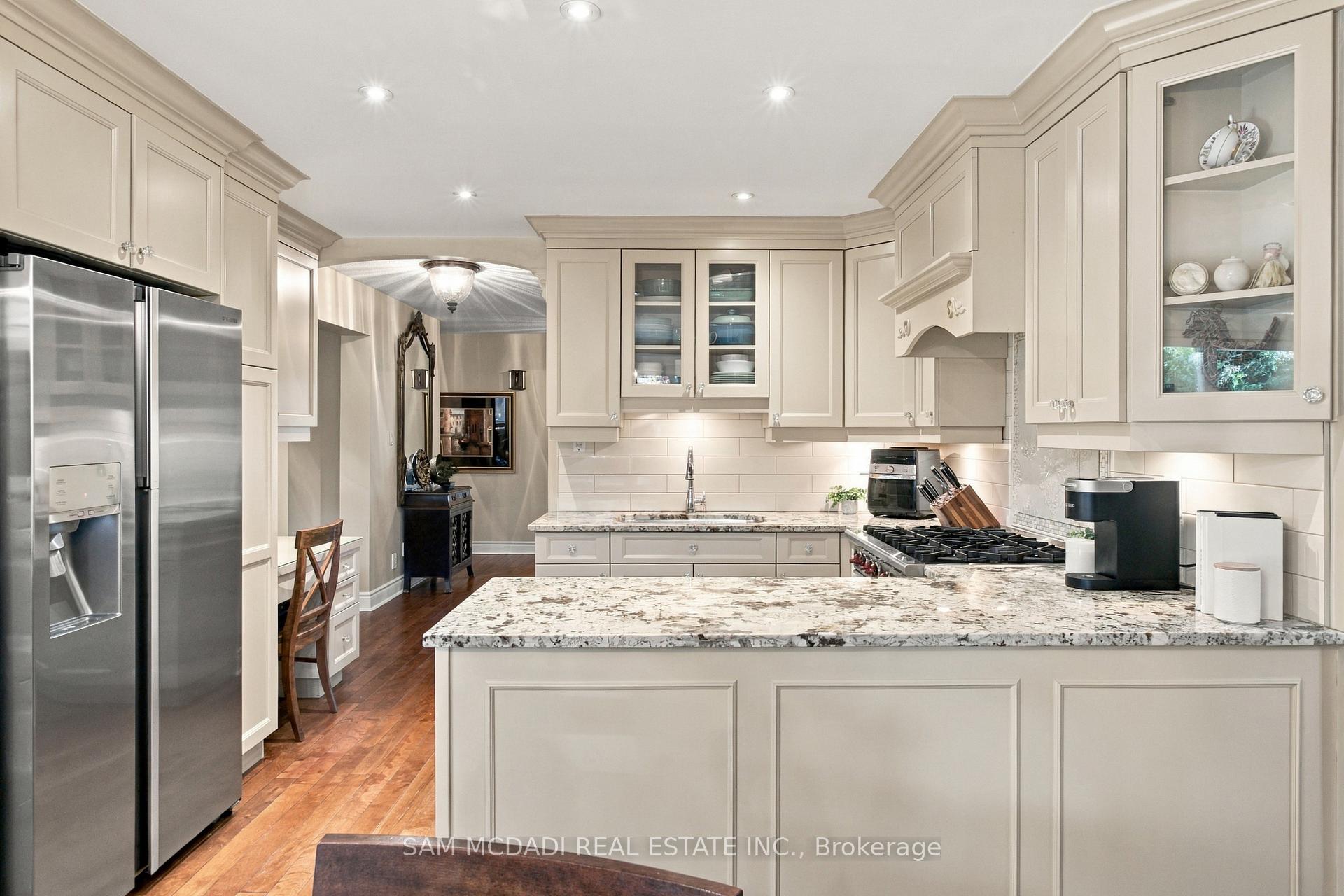 Photo 17 of 1138 Vanier Drive, Mississauga, Lorne Park — HOMEH