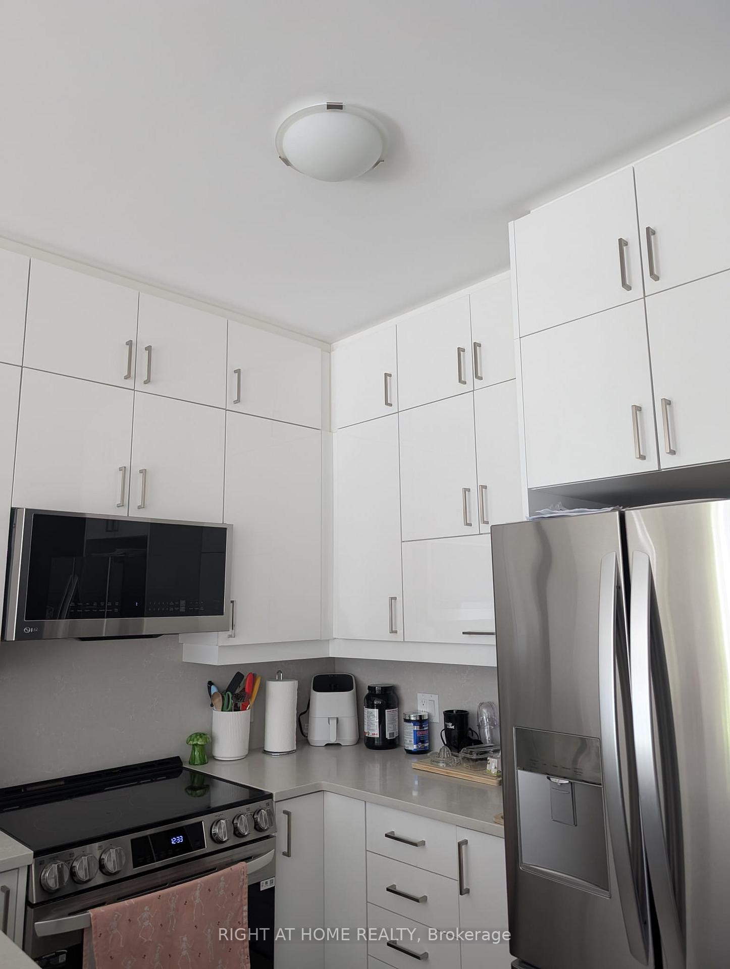 Photo 16 of Unit 205, 470 Gordon Krantz Avenue, Milton, Walker — HOMEH