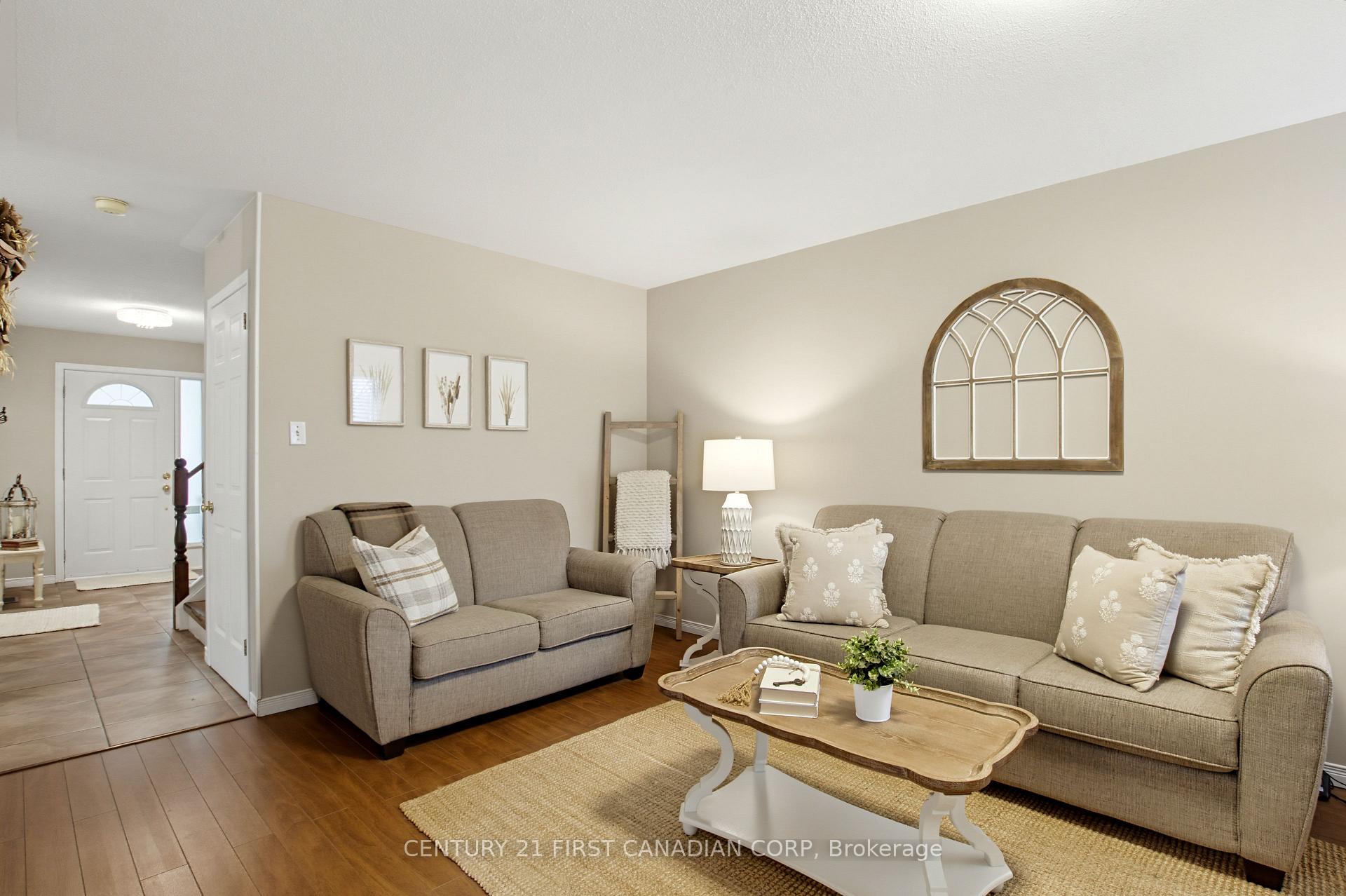 Photo 10 of 10 Exmouth Drive, London, East I — HOMEH