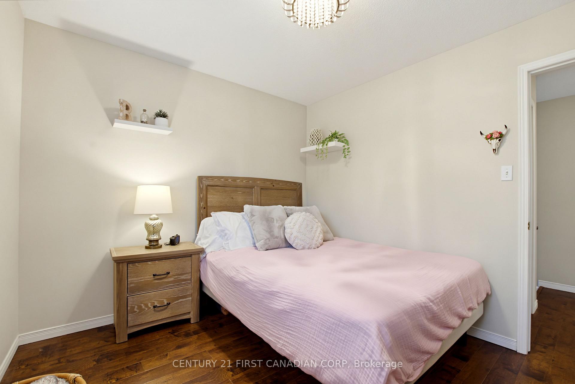 Photo 29 of 10 Exmouth Drive, London, East I — HOMEH