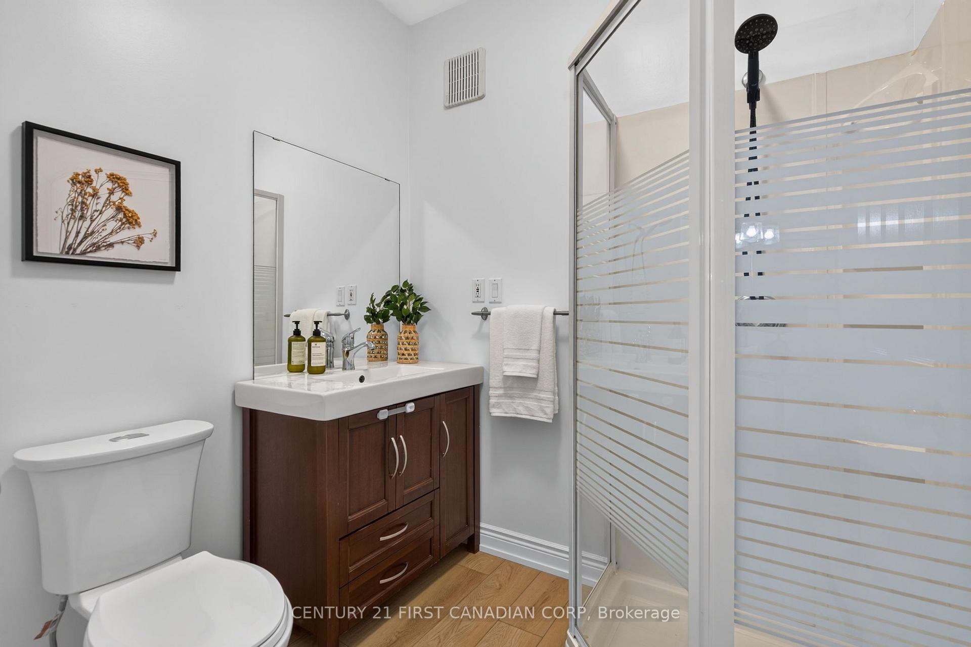 Photo 14 of 12 Charles Street, Middlesex Centre, Poplar Hill — HOMEH