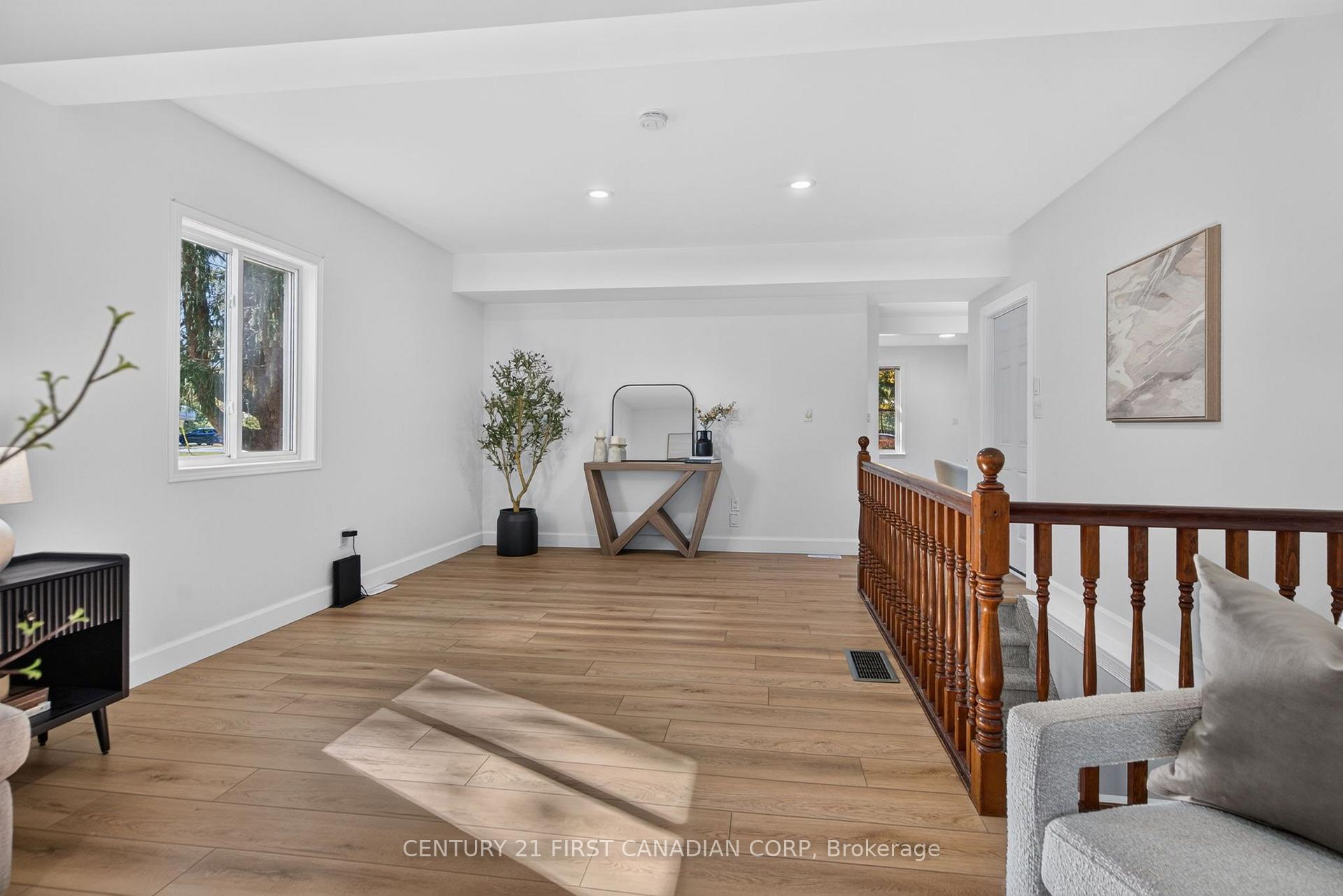 Photo 17 of 12 Charles Street, Middlesex Centre, Poplar Hill — HOMEH