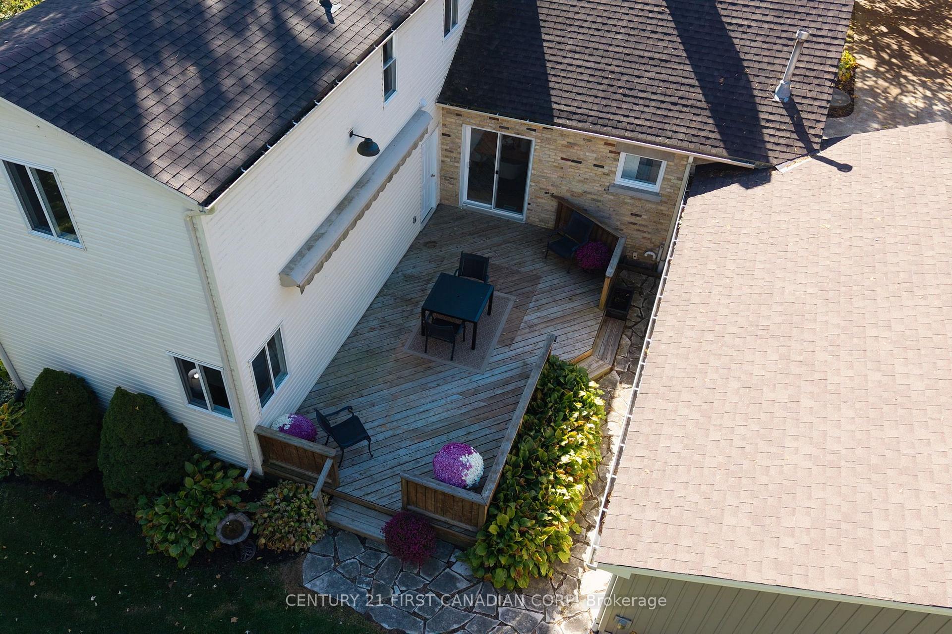 Photo 45 of 12 Charles Street, Middlesex Centre, Poplar Hill — HOMEH