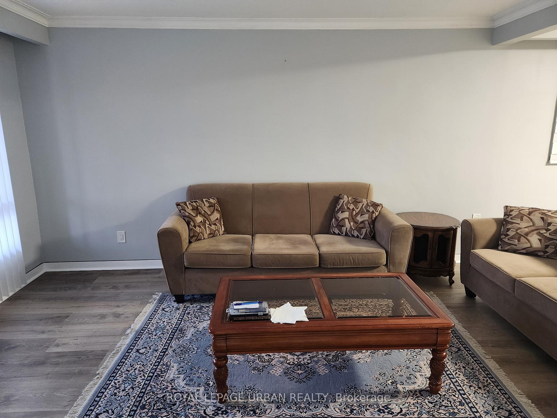 Photo 5 of 32 Virginia Avenue, Toronto, Danforth Village-East York — HOMEH