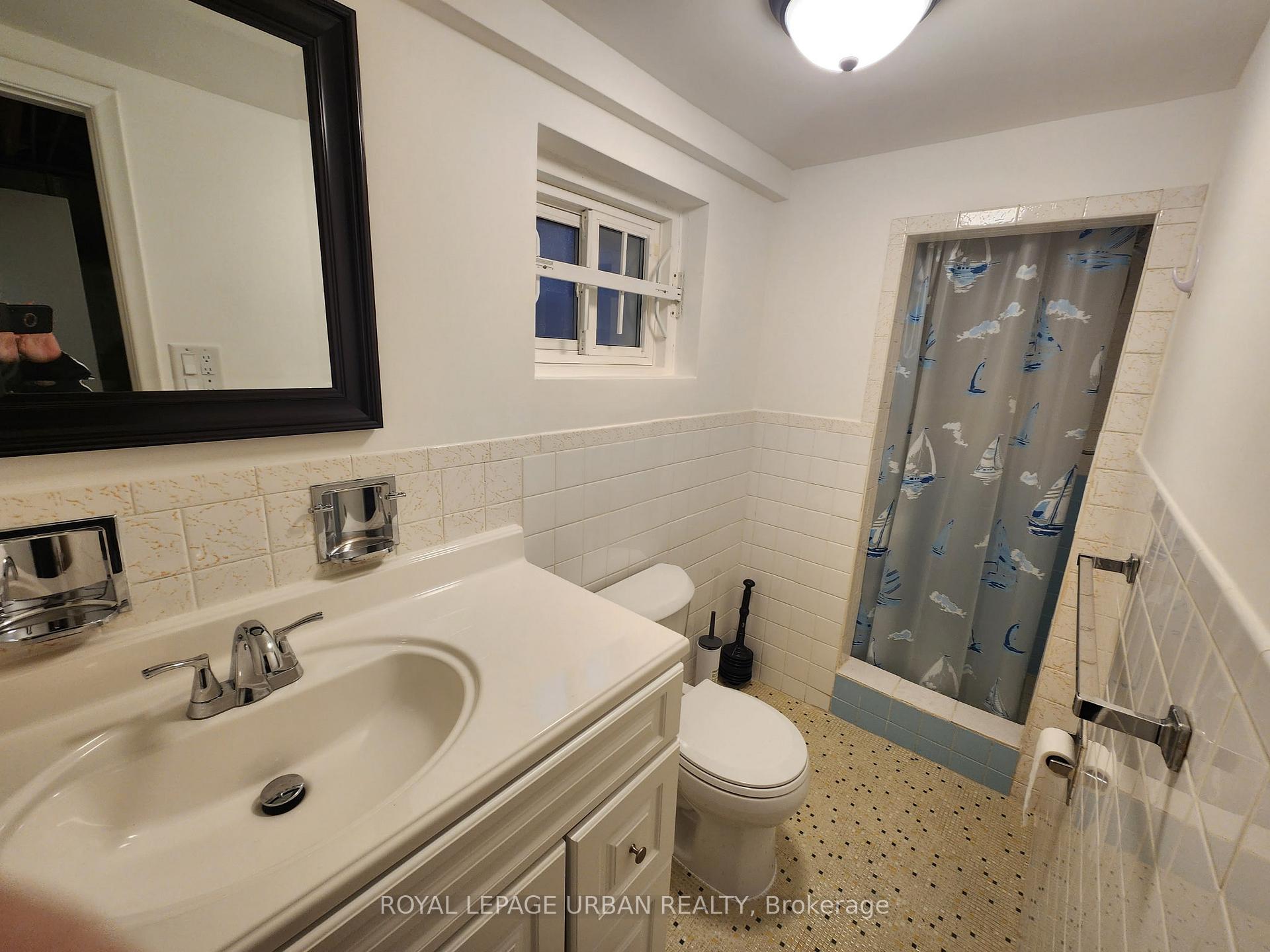 Photo 15 of 32 Virginia Avenue, Toronto, Danforth Village-East York — HOMEH