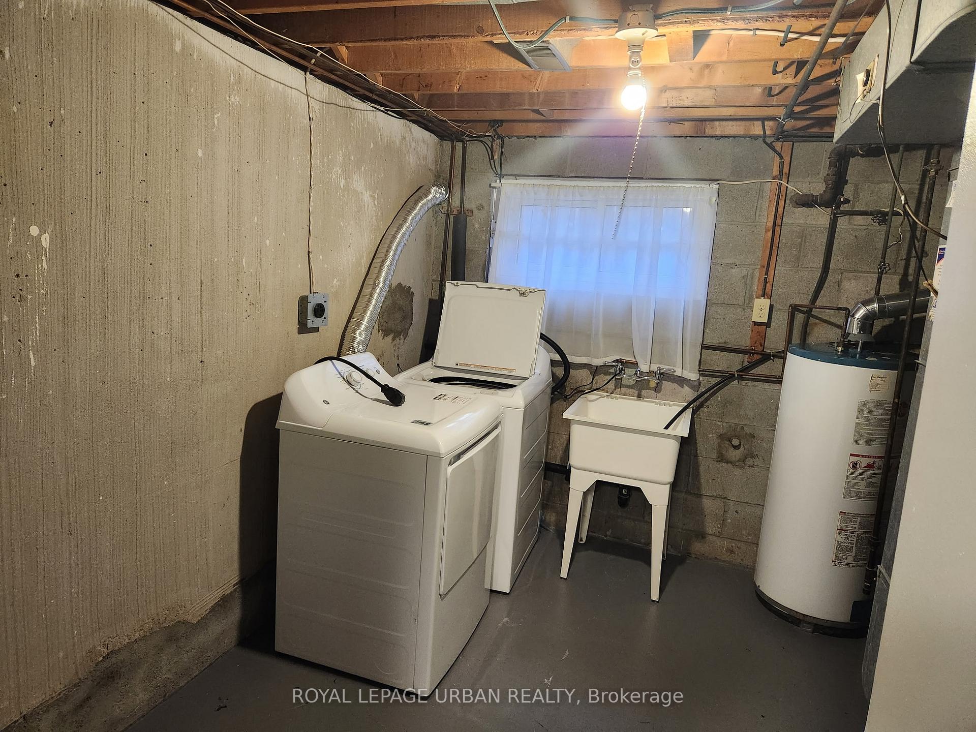 Photo 16 of 32 Virginia Avenue, Toronto, Danforth Village-East York — HOMEH