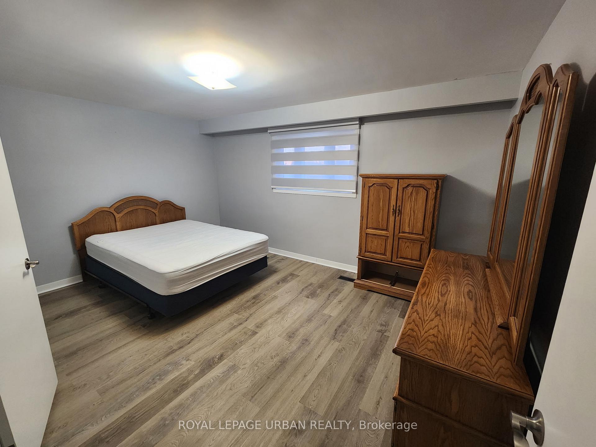 Photo 17 of 32 Virginia Avenue, Toronto, Danforth Village-East York — HOMEH