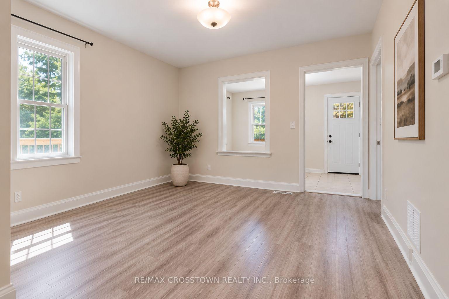 Photo 7 of Unit 1, 64 Bleeker Street, Orillia — HOMEH