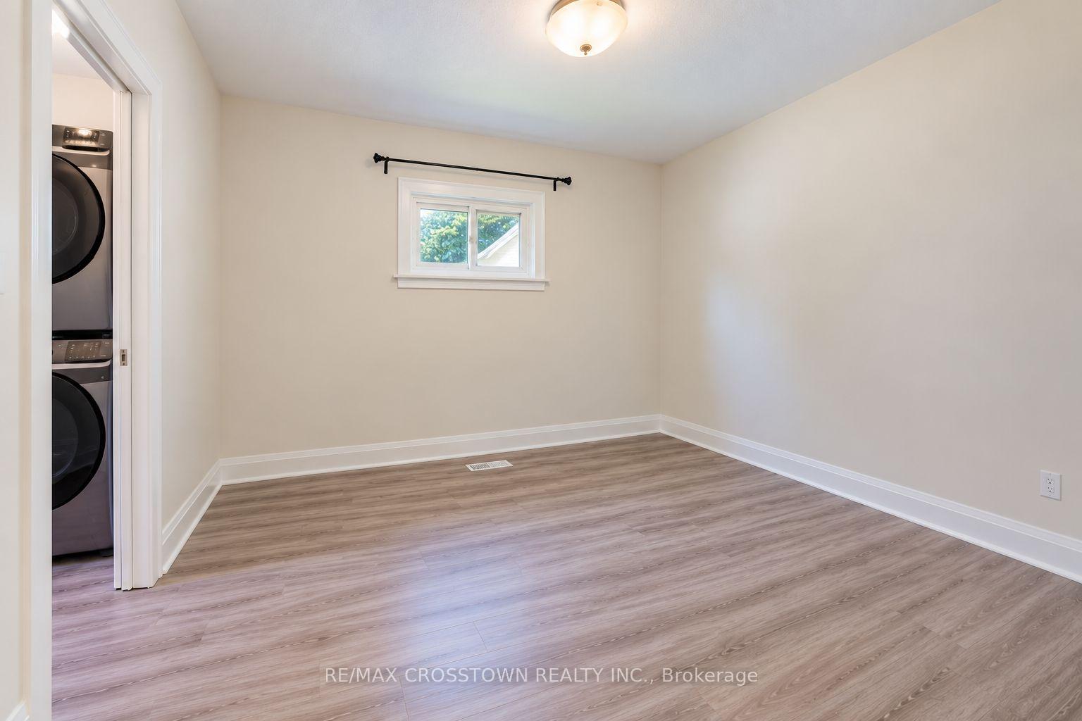 Photo 12 of Unit 1, 64 Bleeker Street, Orillia — HOMEH