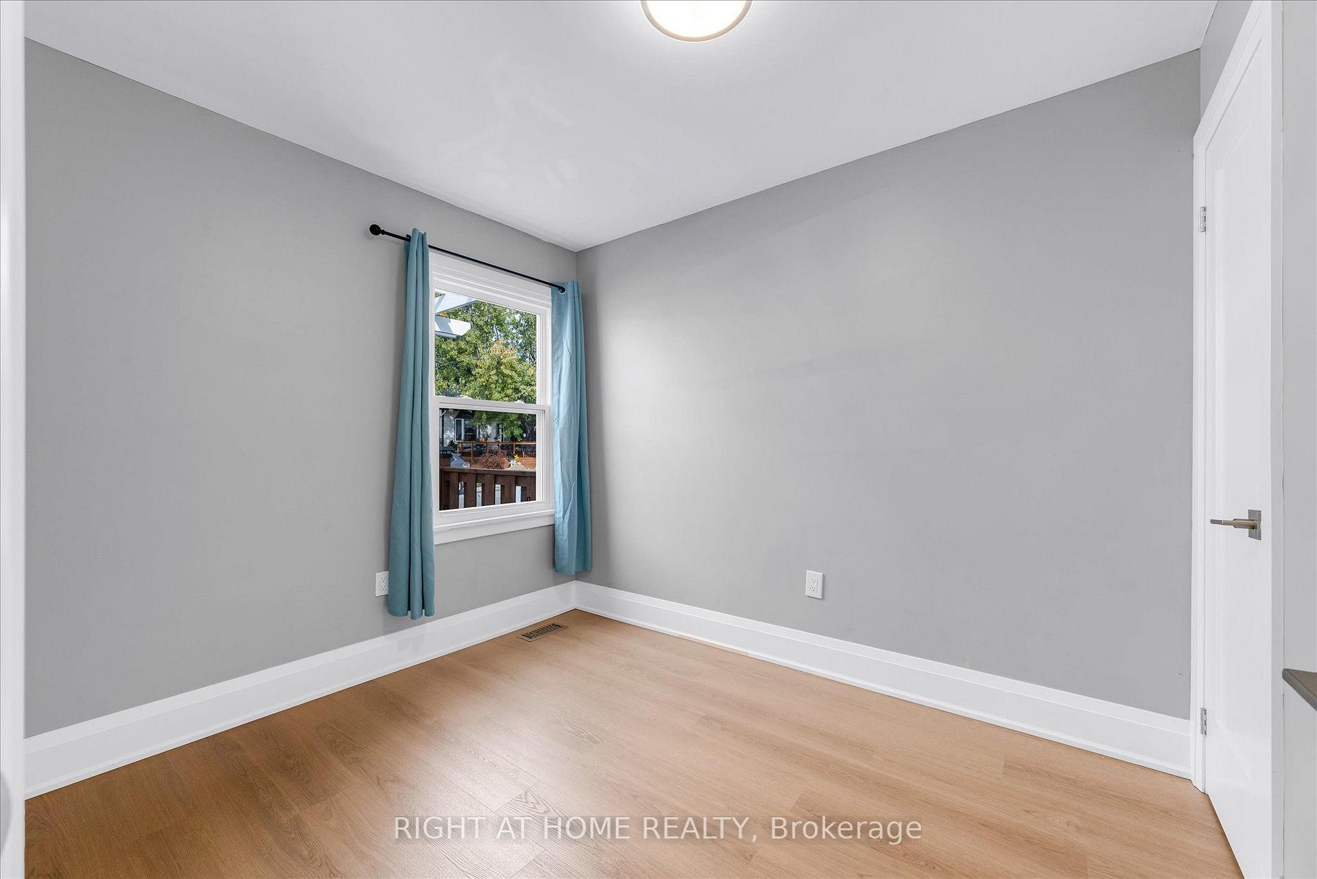 Photo 12 of 6310 Skinner Street, Niagara Falls, Arad/Fallsview — HOMEH