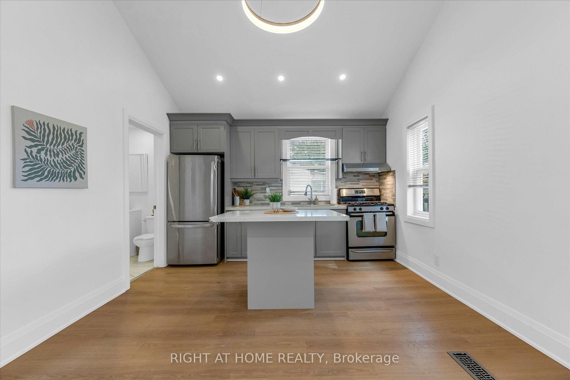Photo 20 of 6310 Skinner Street, Niagara Falls, Arad/Fallsview — HOMEH