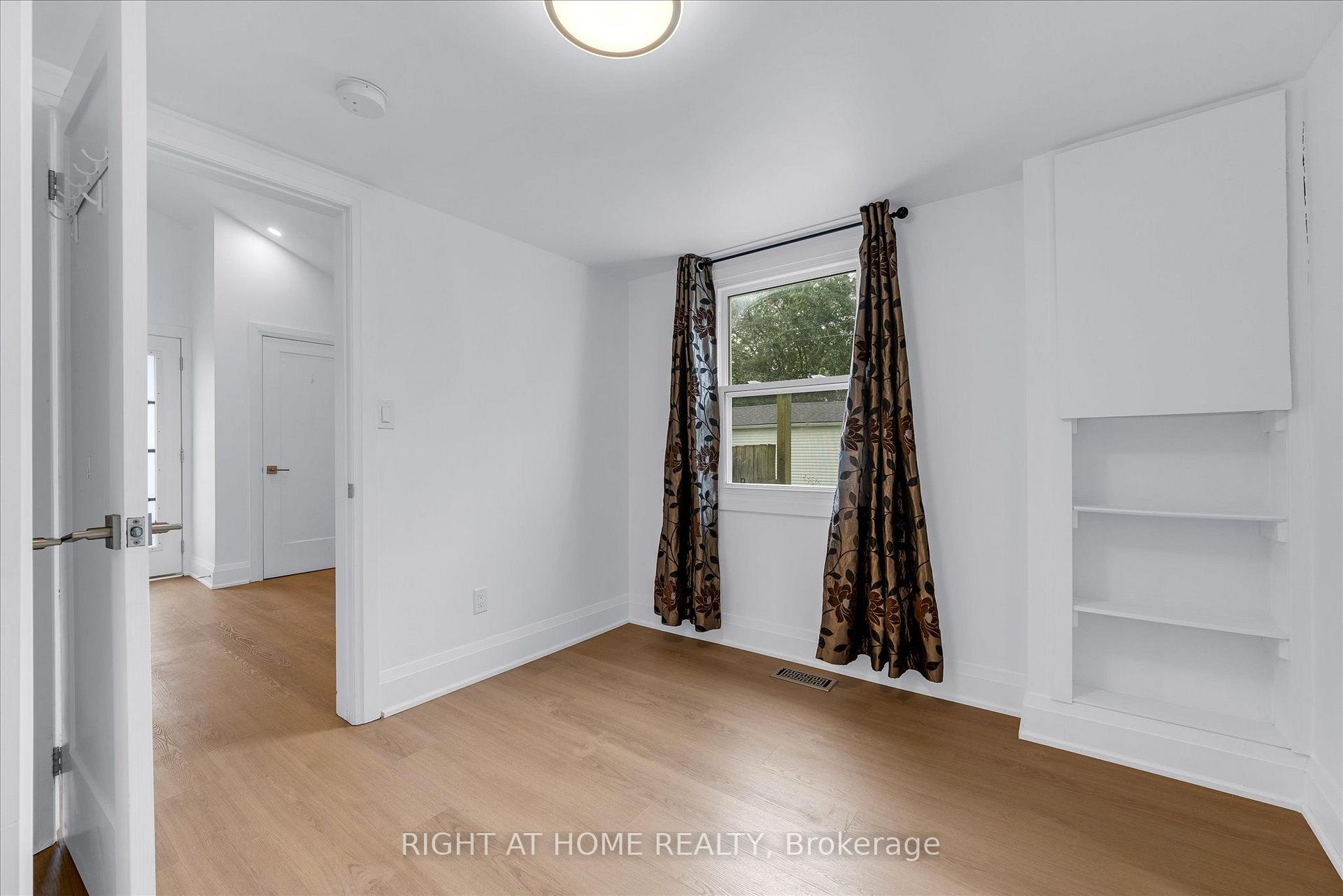 Photo 26 of 6310 Skinner Street, Niagara Falls, Arad/Fallsview — HOMEH