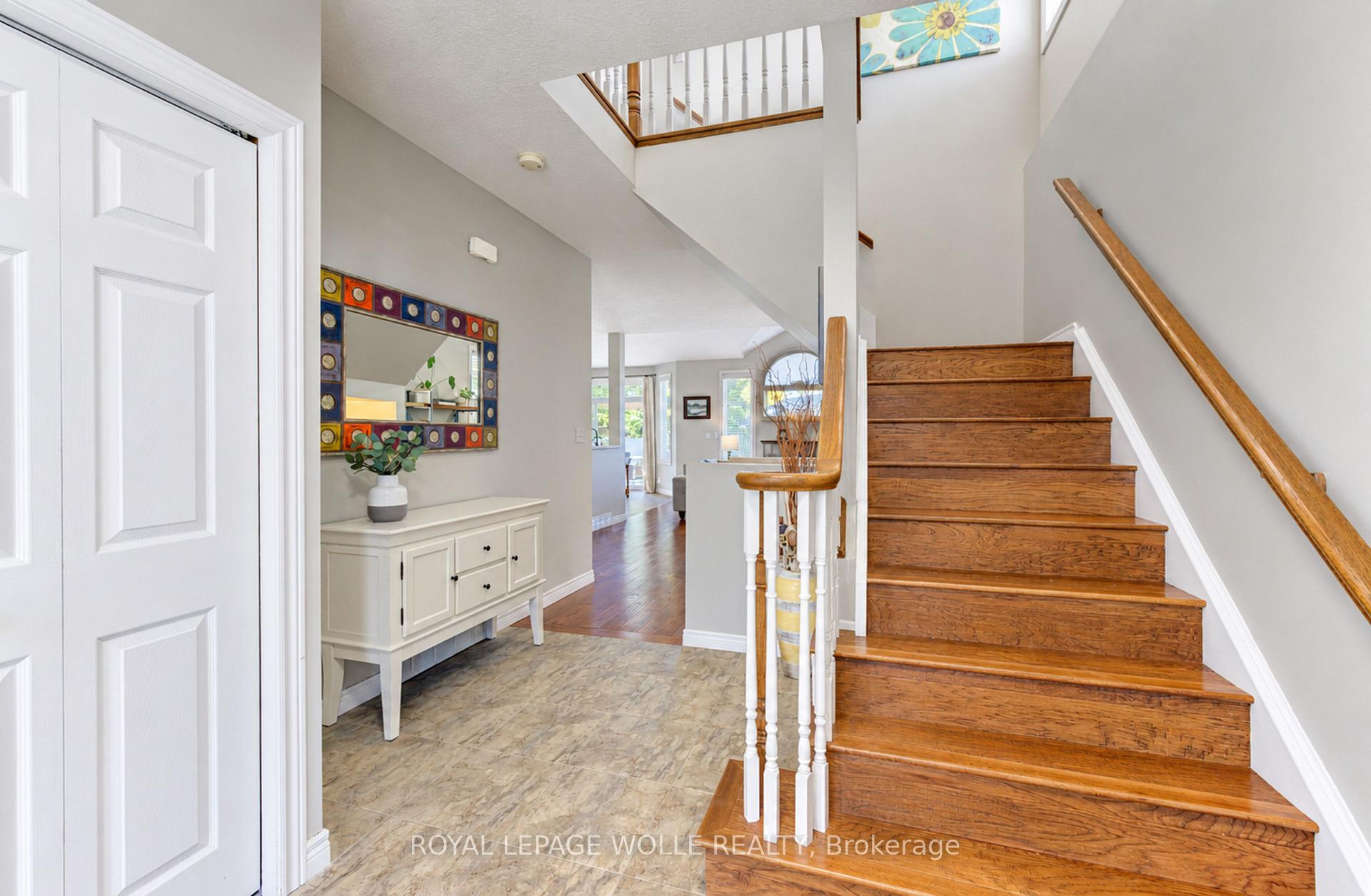 Photo 5 of 410 Sandy Cove Crescent, Waterloo, Eastbridge — HOMEH