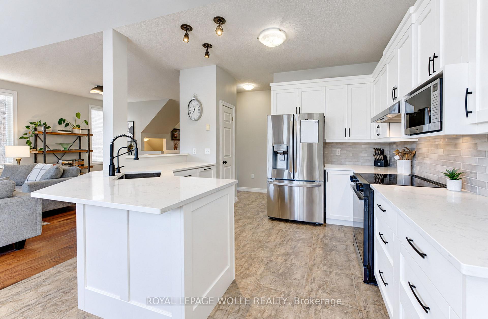Photo 17 of 410 Sandy Cove Crescent, Waterloo, Eastbridge — HOMEH