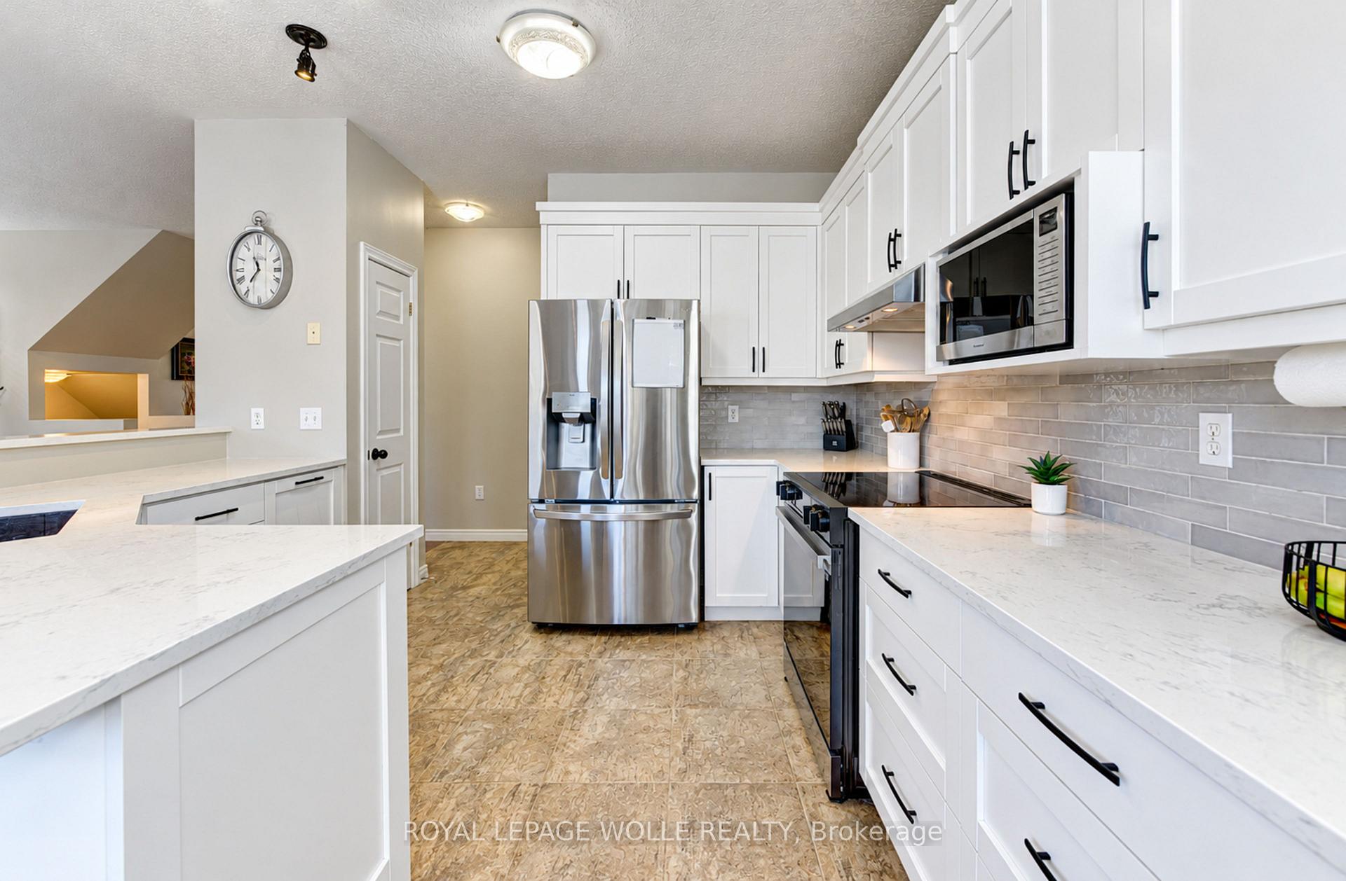 Photo 20 of 410 Sandy Cove Crescent, Waterloo, Eastbridge — HOMEH