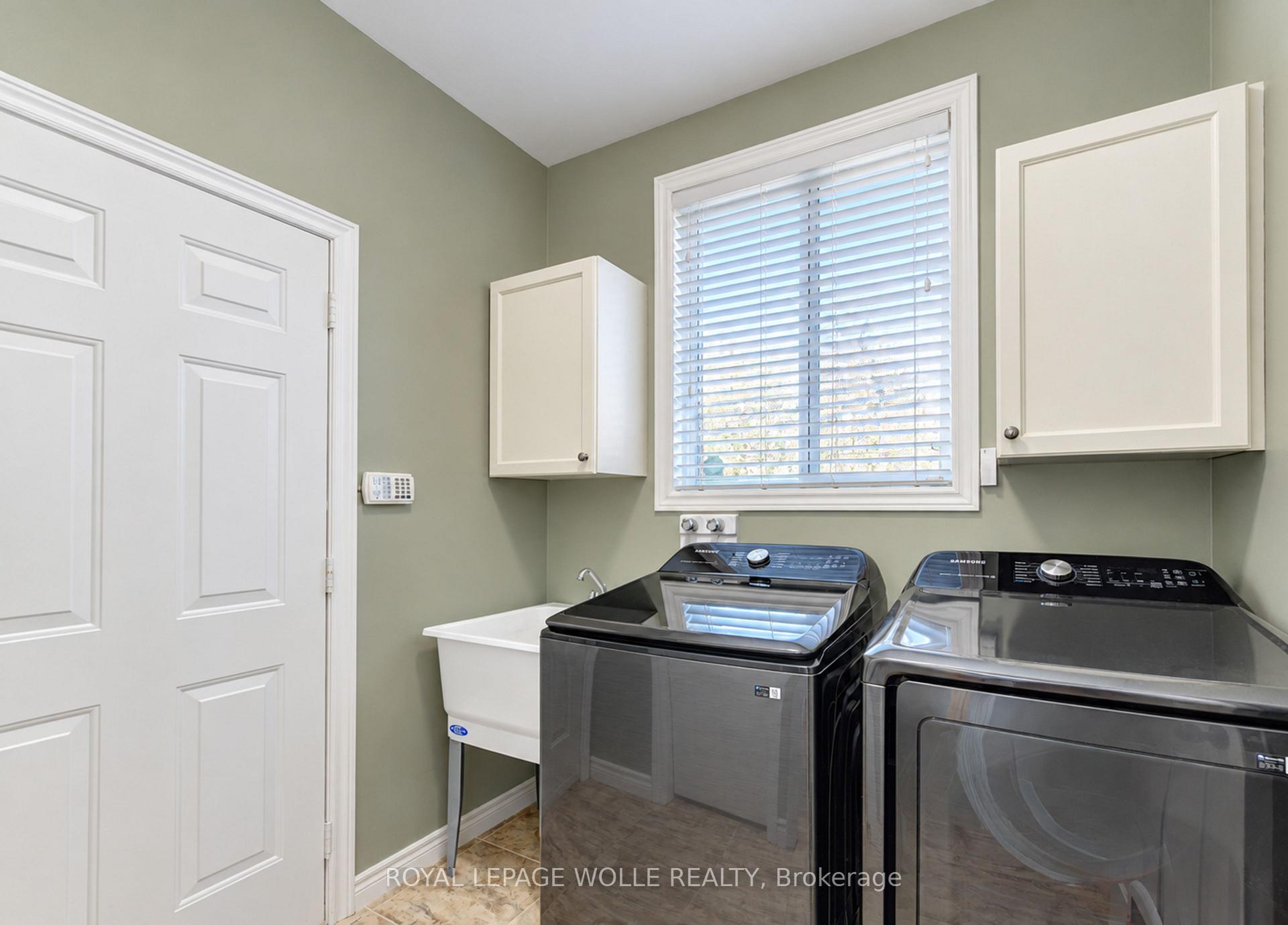 Photo 23 of 410 Sandy Cove Crescent, Waterloo, Eastbridge — HOMEH