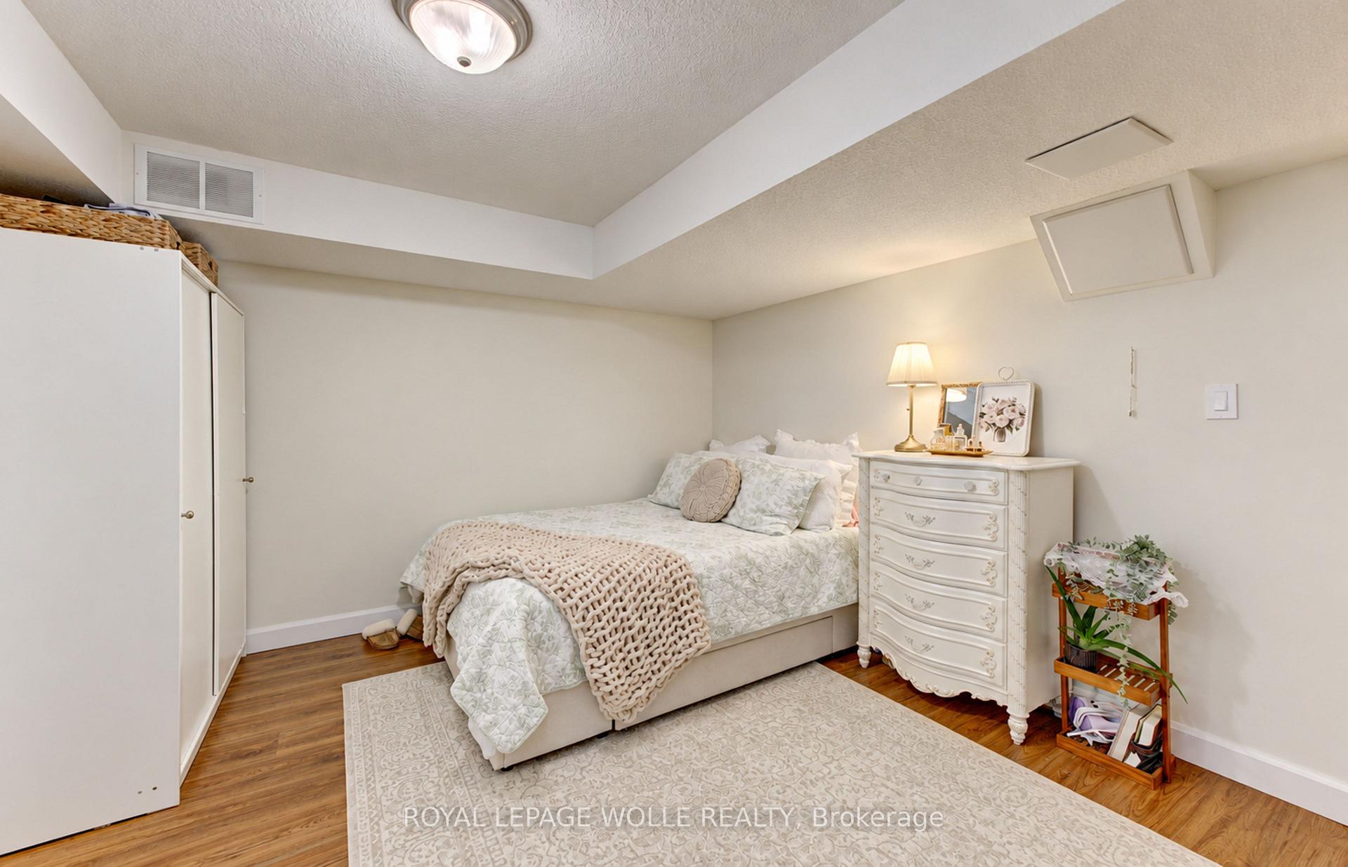 Photo 40 of 410 Sandy Cove Crescent, Waterloo, Eastbridge — HOMEH