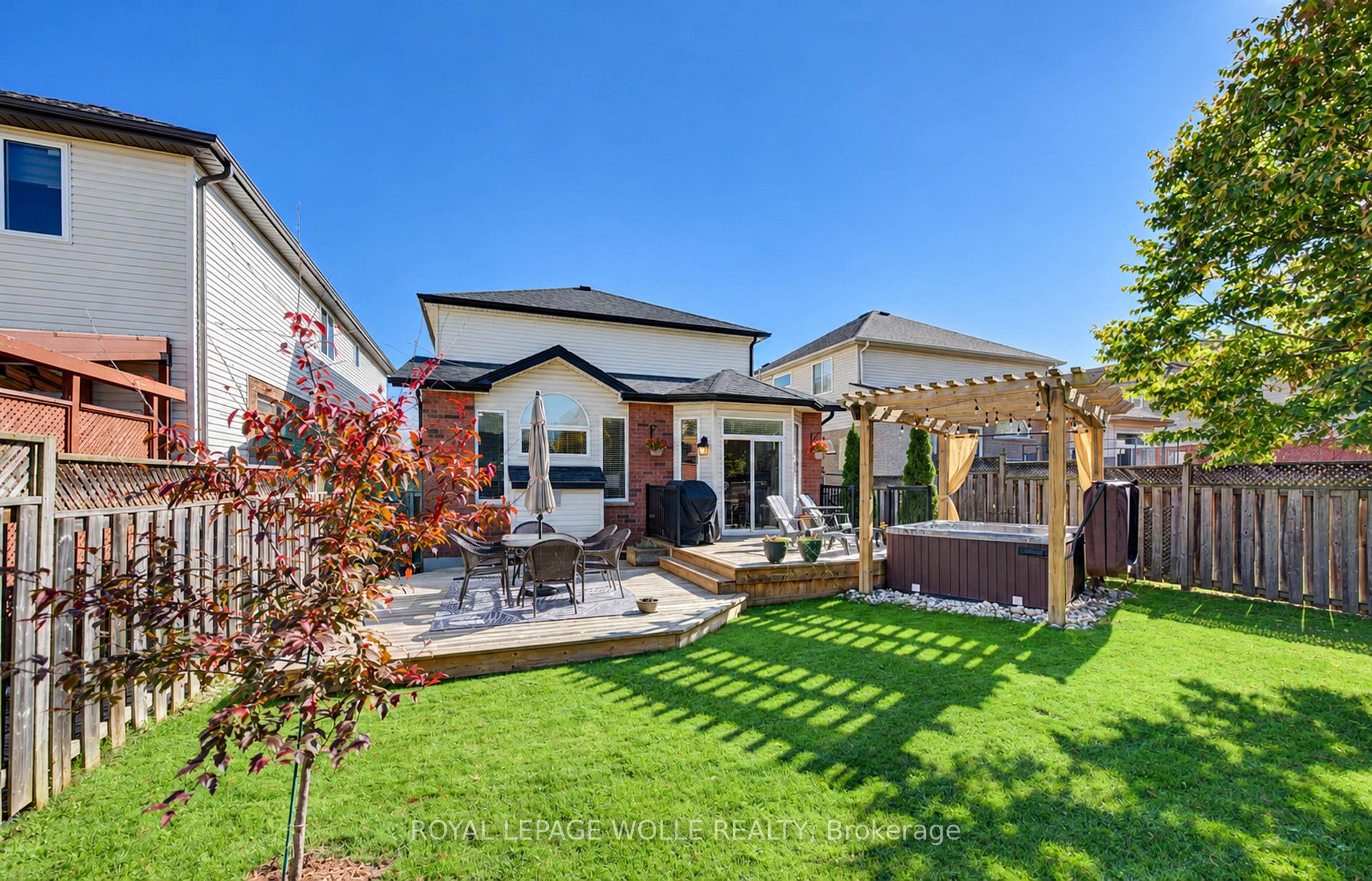 Photo 43 of 410 Sandy Cove Crescent, Waterloo, Eastbridge — HOMEH