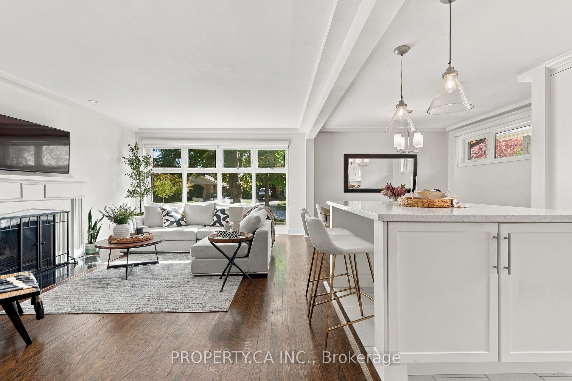 Photo 19 of 67 Rossburn Drive, Etobicoke, Etobicoke West Mall — HOMEH