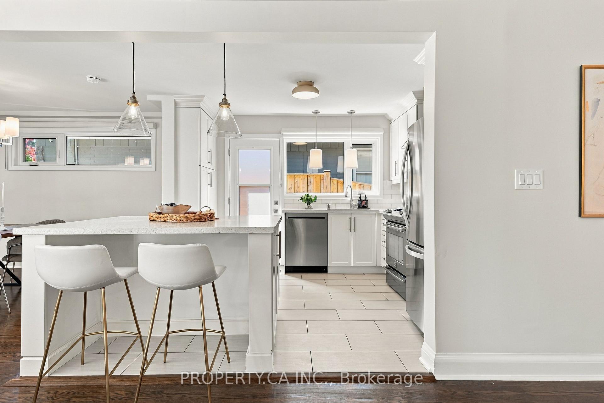 Photo 65 of 67 Rossburn Drive, Etobicoke, Etobicoke West Mall — HOMEH