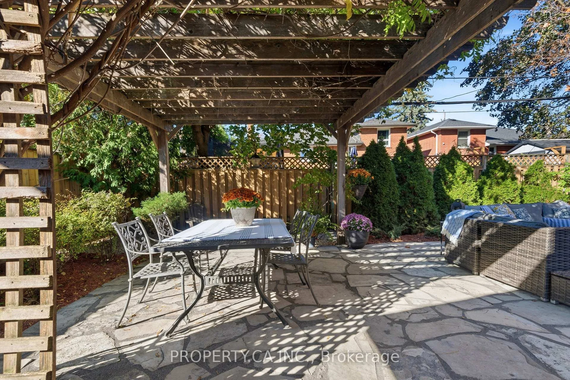 Photo 23 of 67 Rossburn Drive, Etobicoke, Etobicoke West Mall — HOMEH