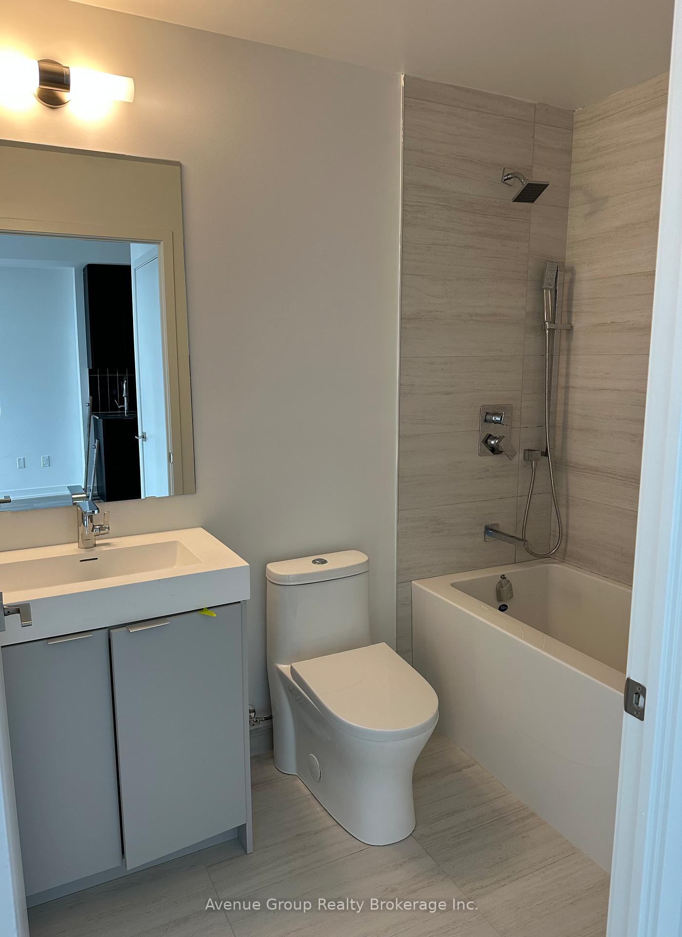Photo 5 of Unit 1107, 474 Caldari Road, Vaughan, Concord — HOMEH