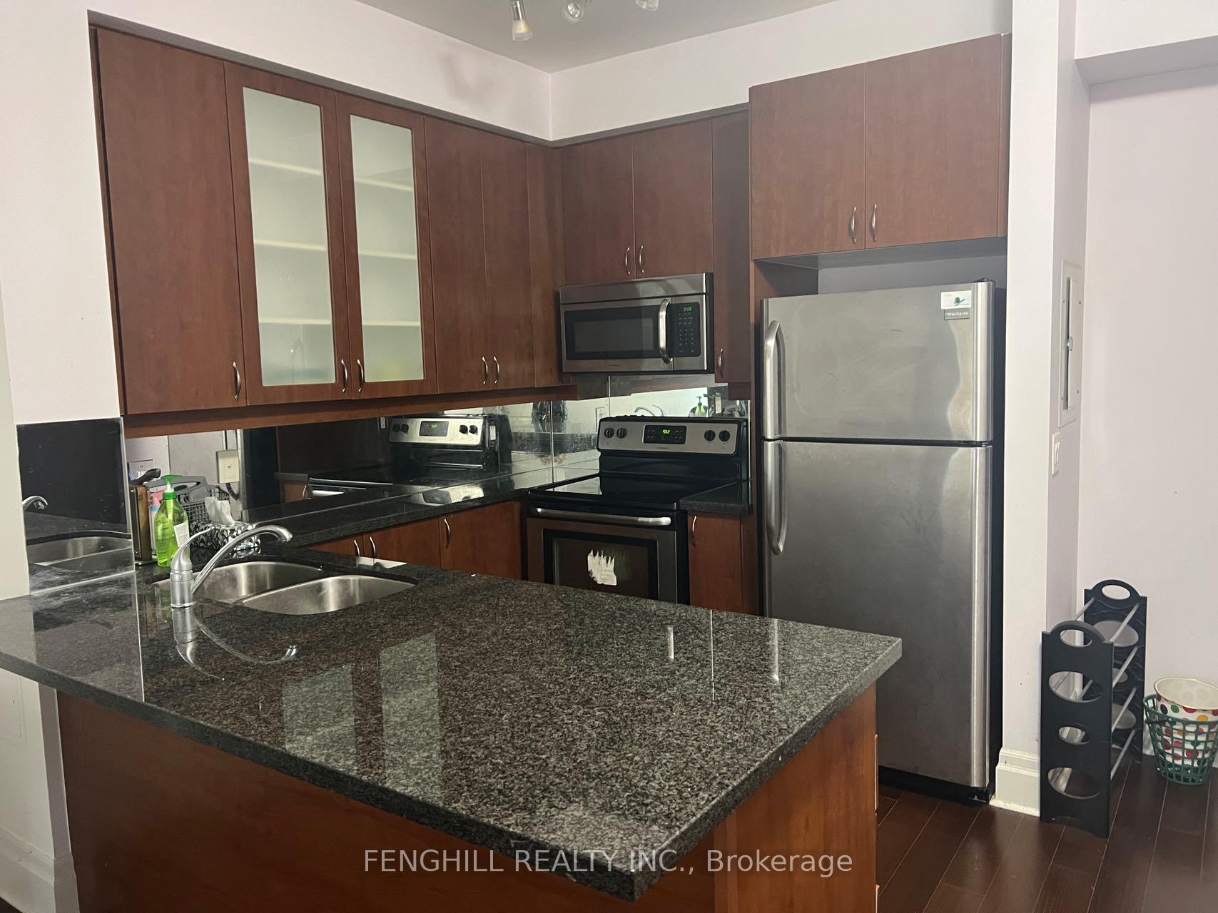 Photo 6 of Unit 911, 111 Upper Duke Crescent, Markham, Unionville — HOMEH