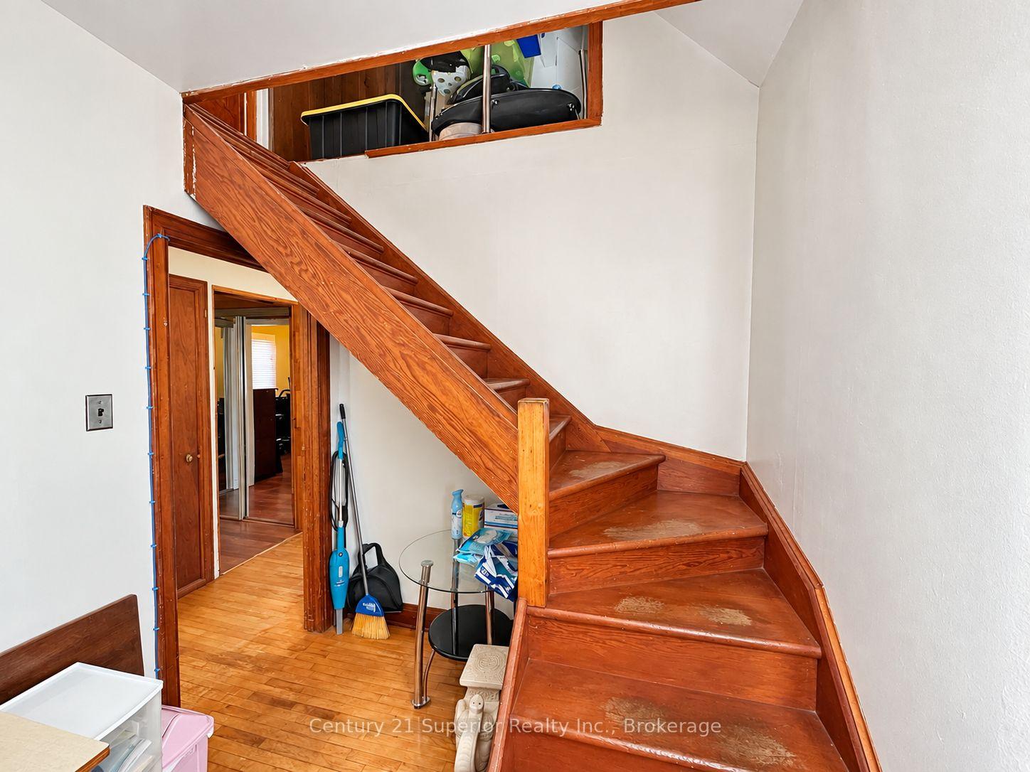 Photo 22 of 609 Van Norman Street, Thunder Bay, College Heights — HOMEH