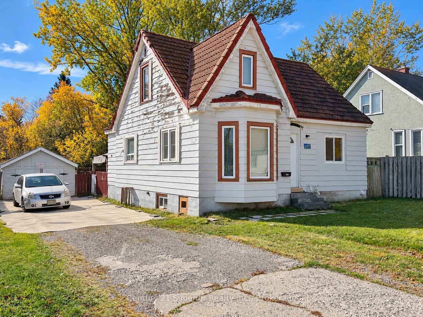 Photo 46 of 609 Van Norman Street, Thunder Bay, College Heights — HOMEH