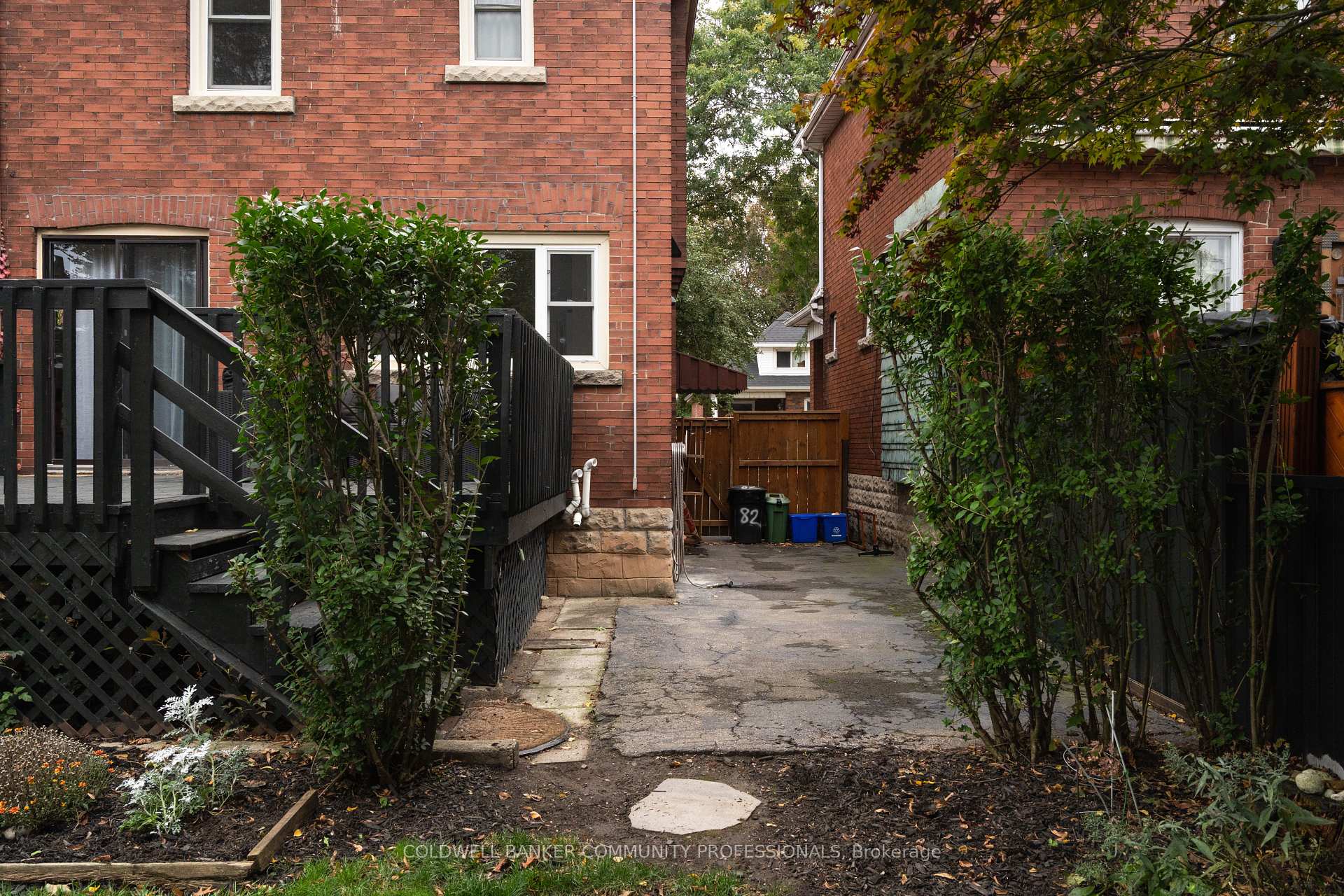 Photo 37 of 82 Province Street S, Hamilton, Delta — HOMEH
