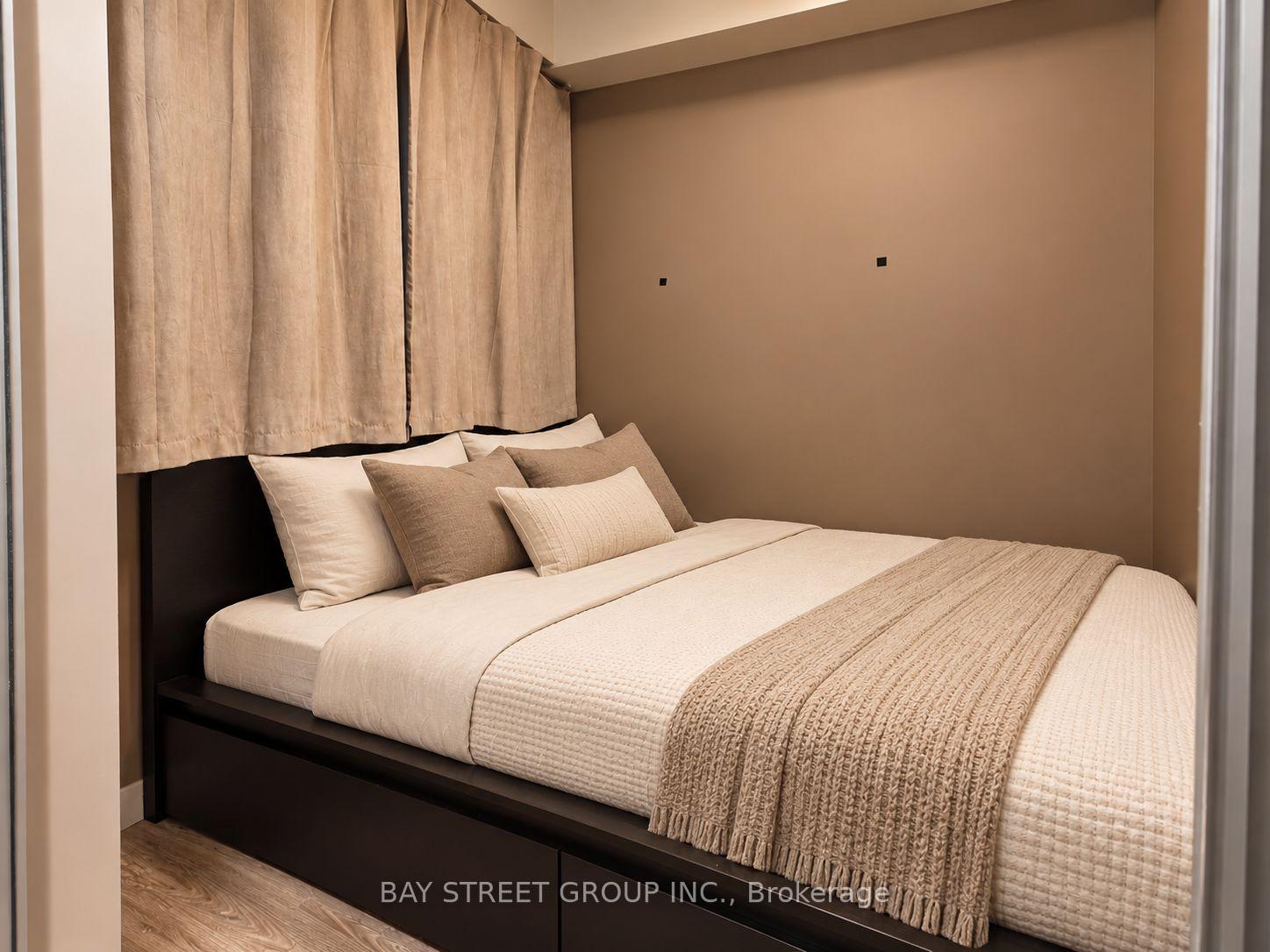 Photo 10 of Unit 513, 250 Albert Street, Waterloo, Downtown Waterloo — HOMEH
