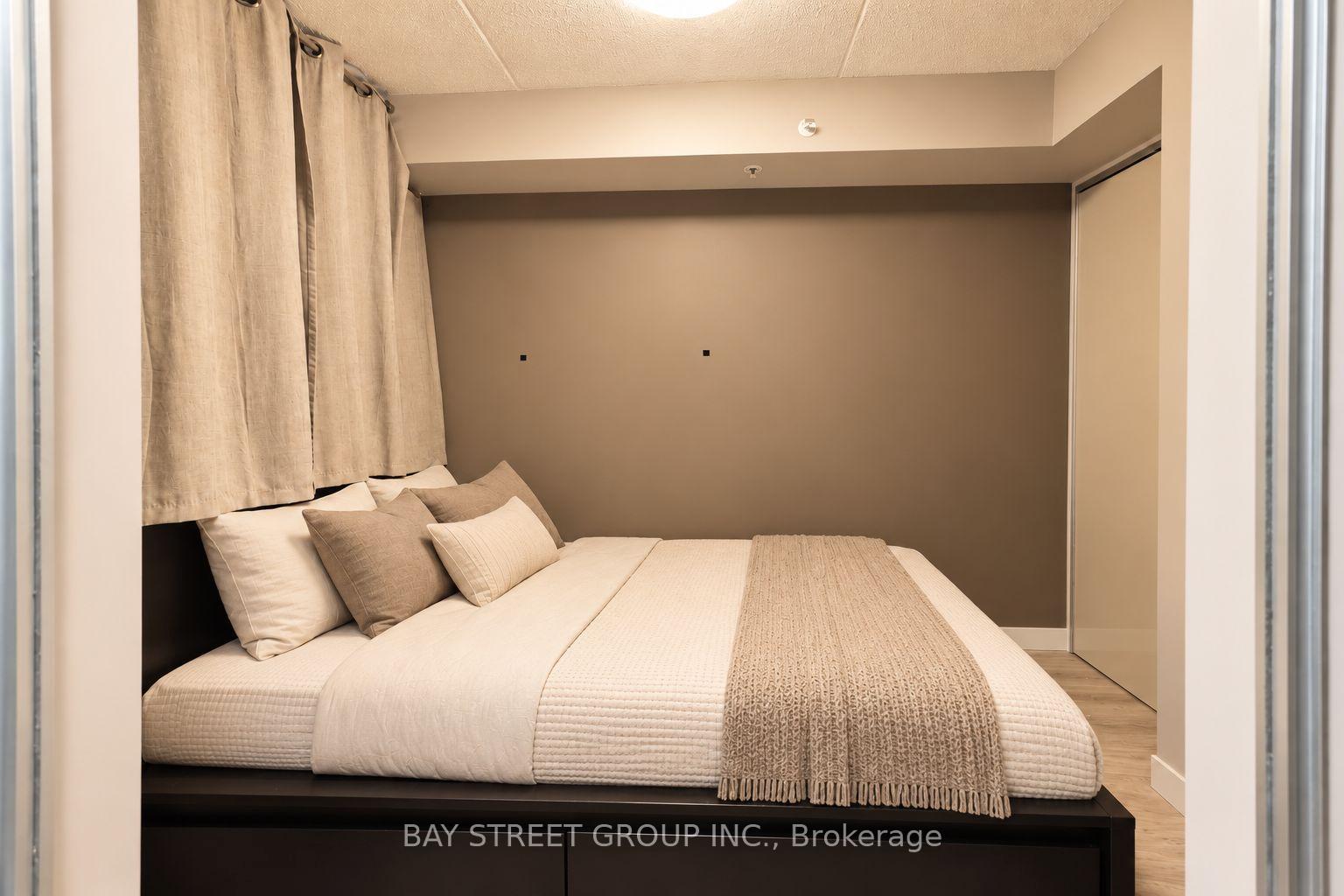 Photo 12 of Unit 513, 250 Albert Street, Waterloo, Downtown Waterloo — HOMEH