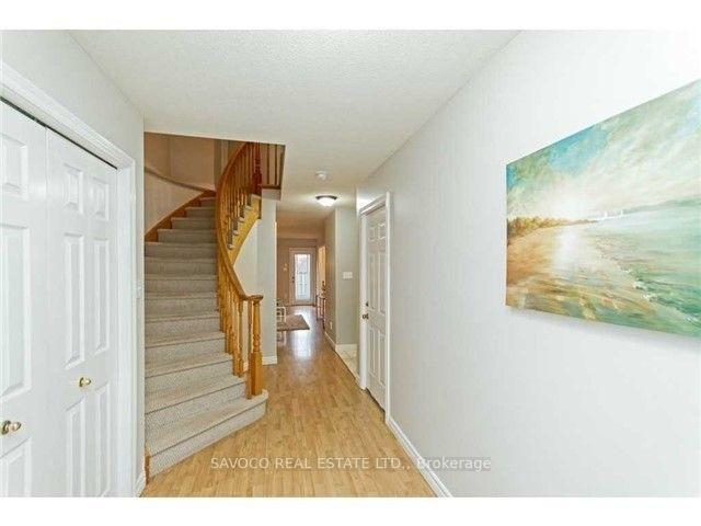 Photo 3 of 161 Dicenzo Drive, Hamilton, Greeningdon — HOMEH