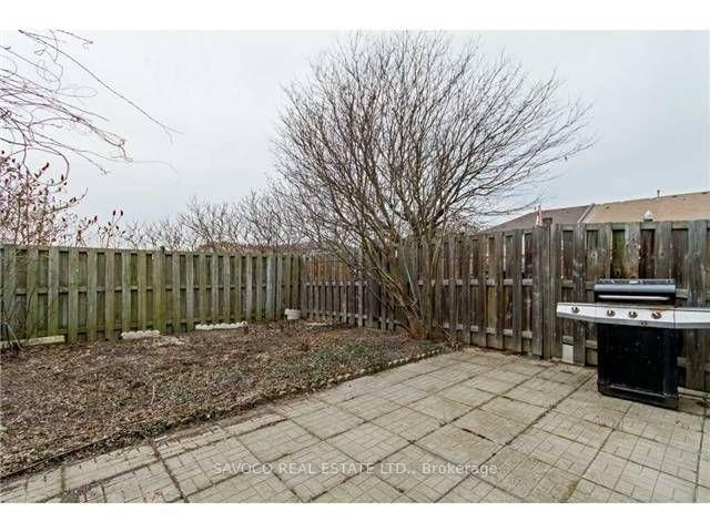 Photo 14 of 161 Dicenzo Drive, Hamilton, Greeningdon — HOMEH