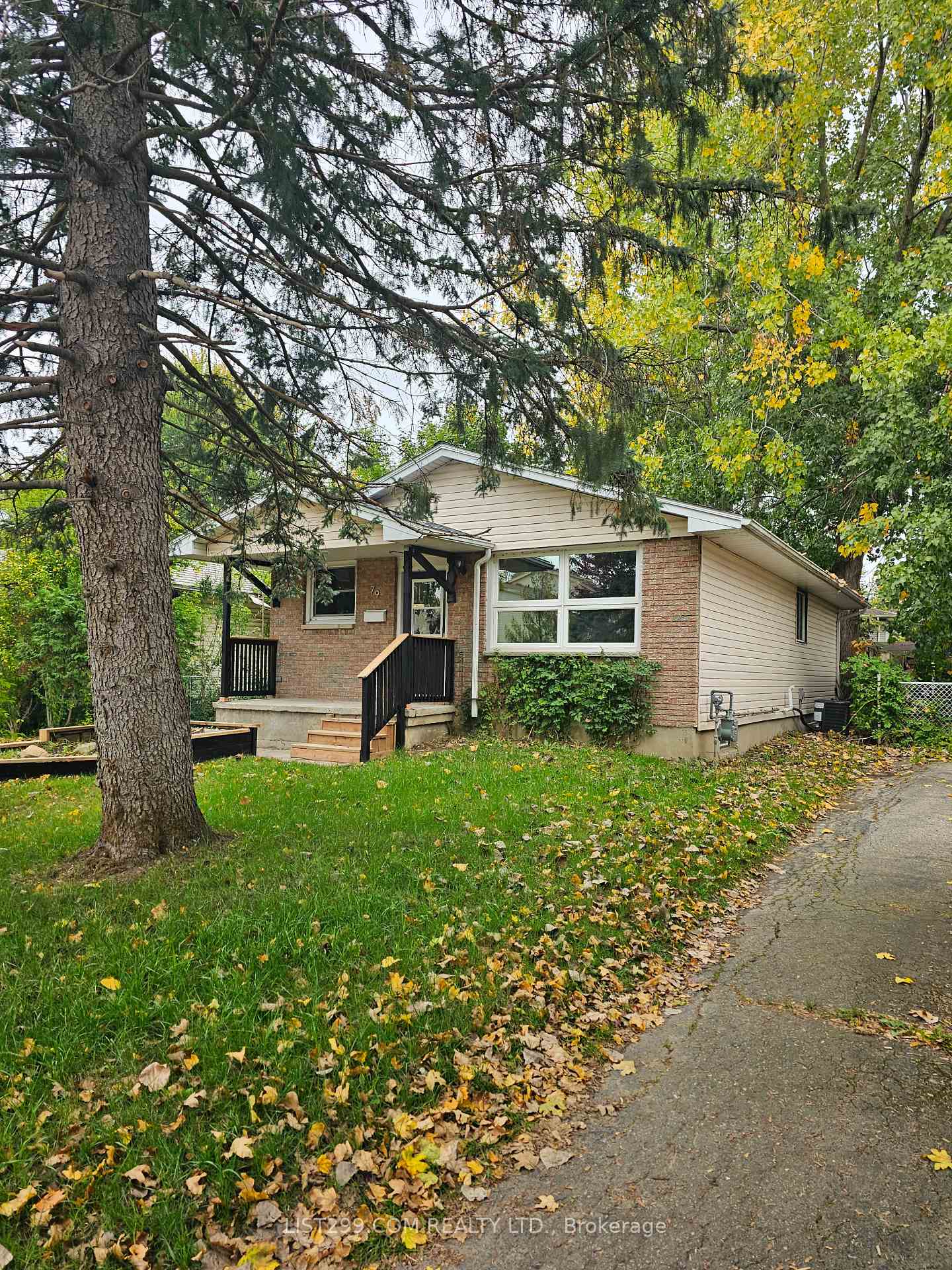 Photo of 79 Stroud Crescent