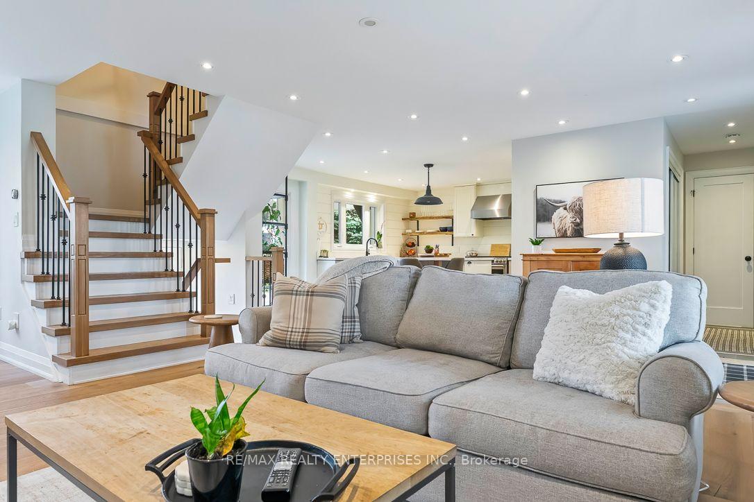 Photo 5 of 1491 Robillard Road, Mississauga, Clarkson — HOMEH