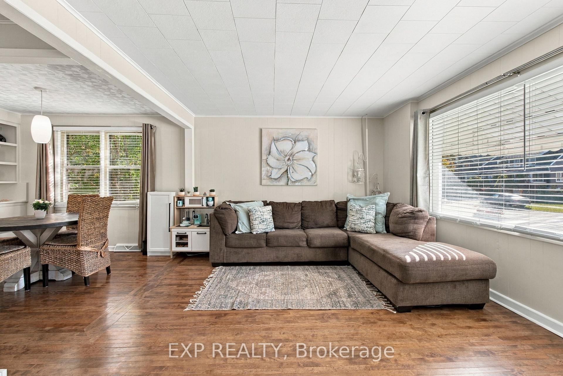 Photo 10 of 187 Bertie Street, Fort Erie, Central — HOMEH
