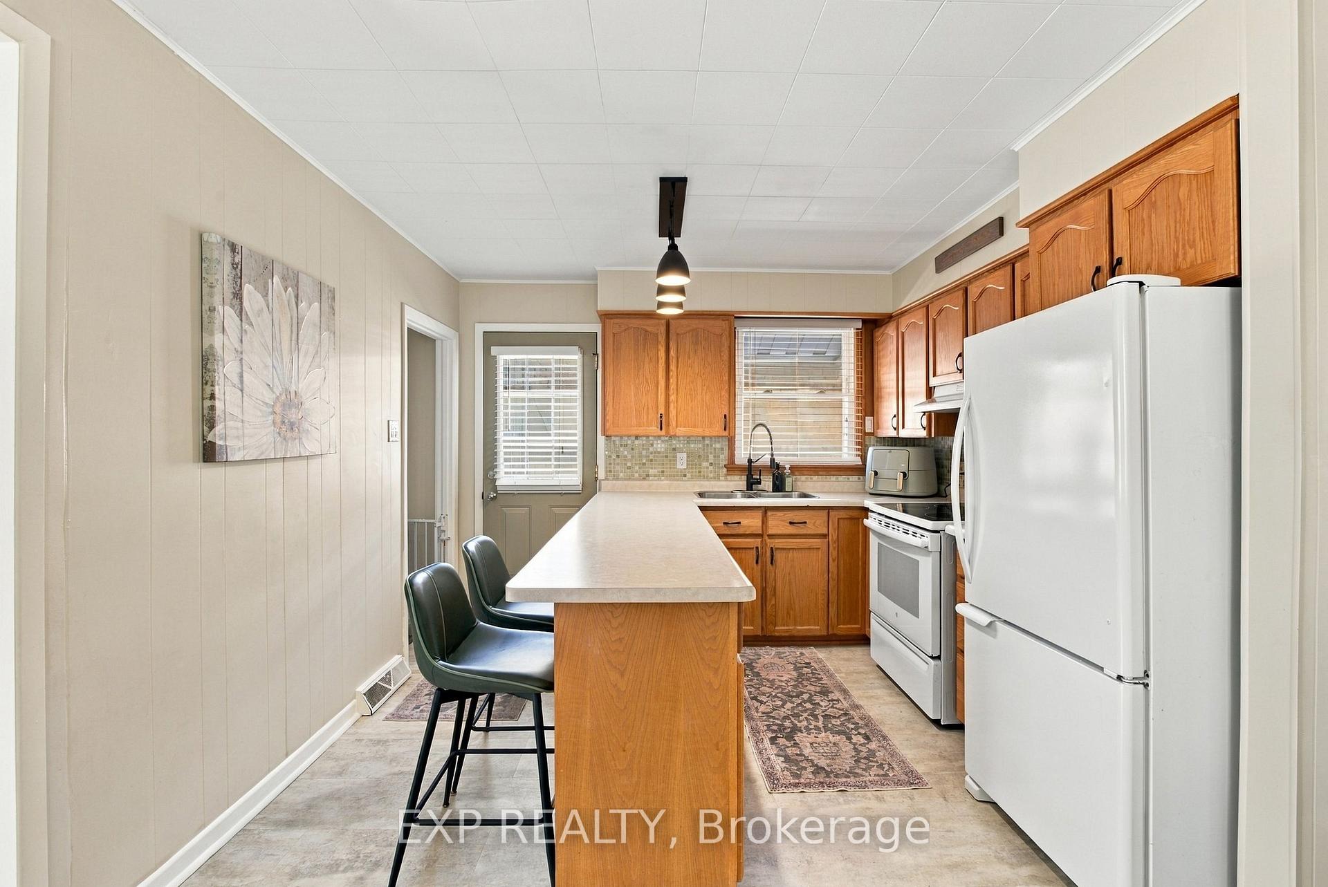 Photo 15 of 187 Bertie Street, Fort Erie, Central — HOMEH