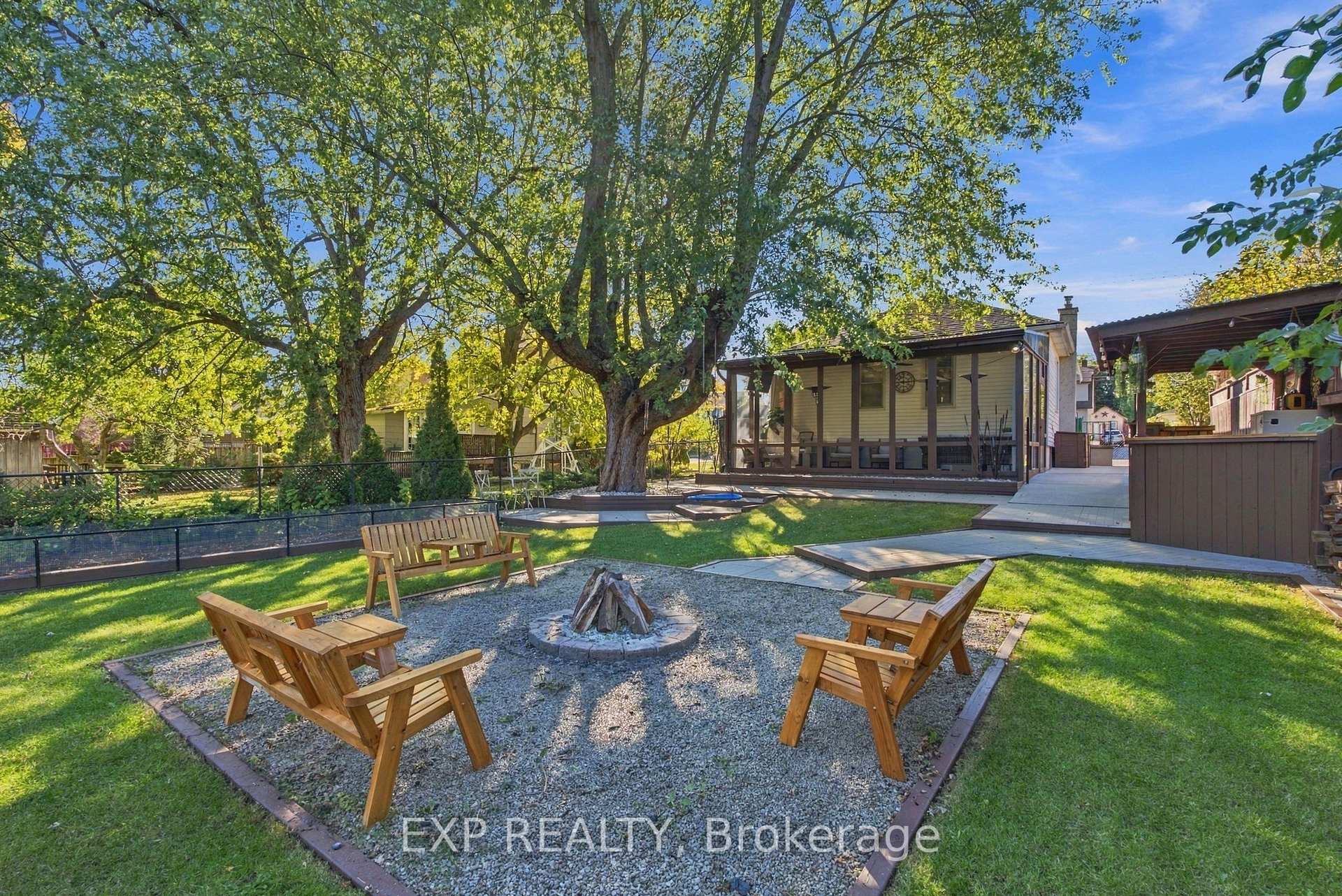 Photo 40 of 187 Bertie Street, Fort Erie, Central — HOMEH