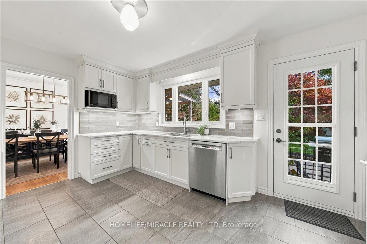 Photo 8 of 15 Meadow Road, Brantford, Greenbrier — HOMEH