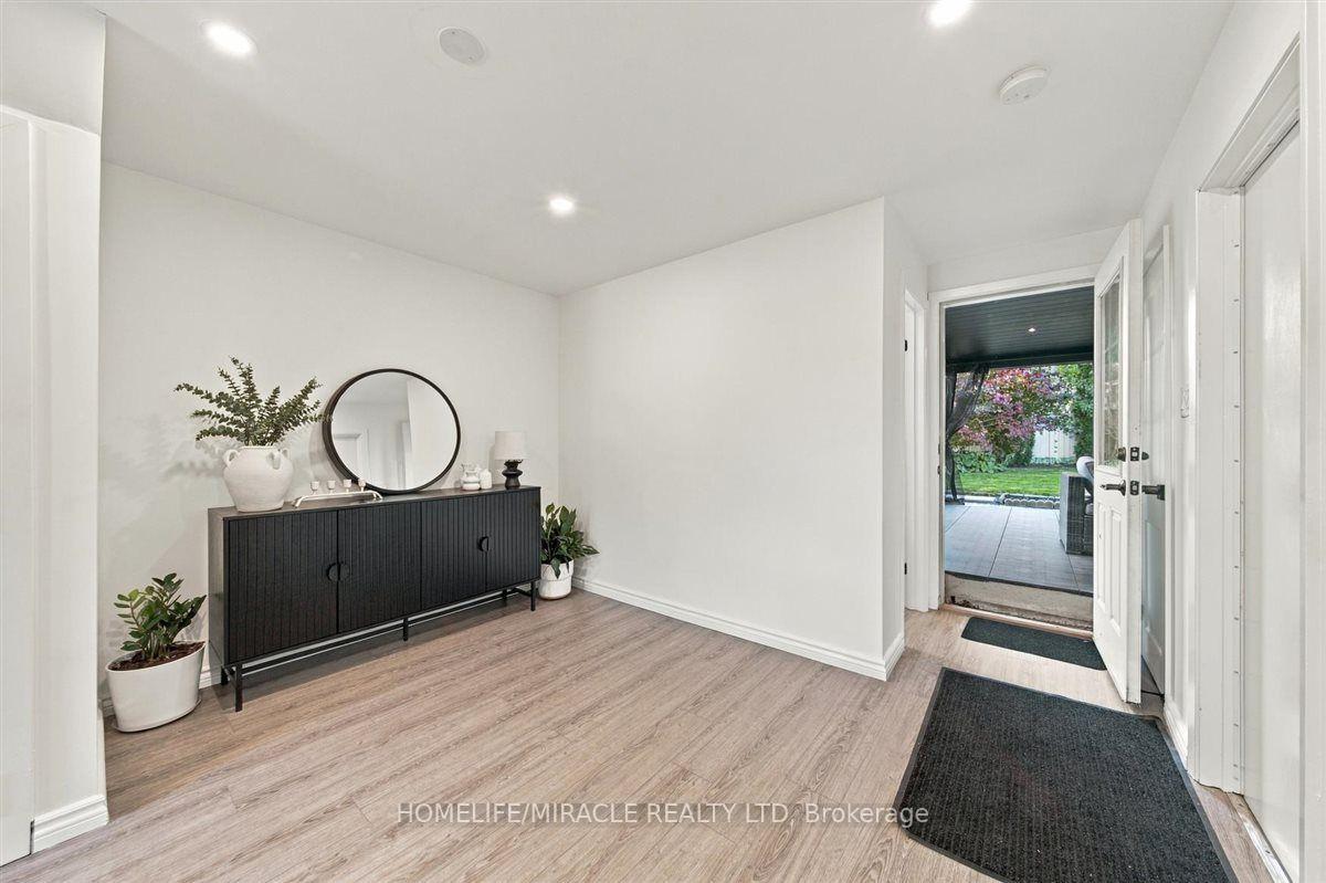 Photo 12 of 15 Meadow Road, Brantford, Greenbrier — HOMEH