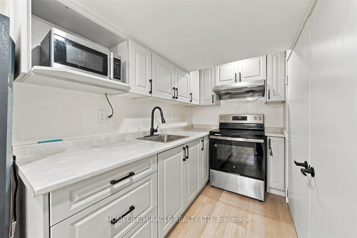 Photo 18 of 15 Meadow Road, Brantford, Greenbrier — HOMEH