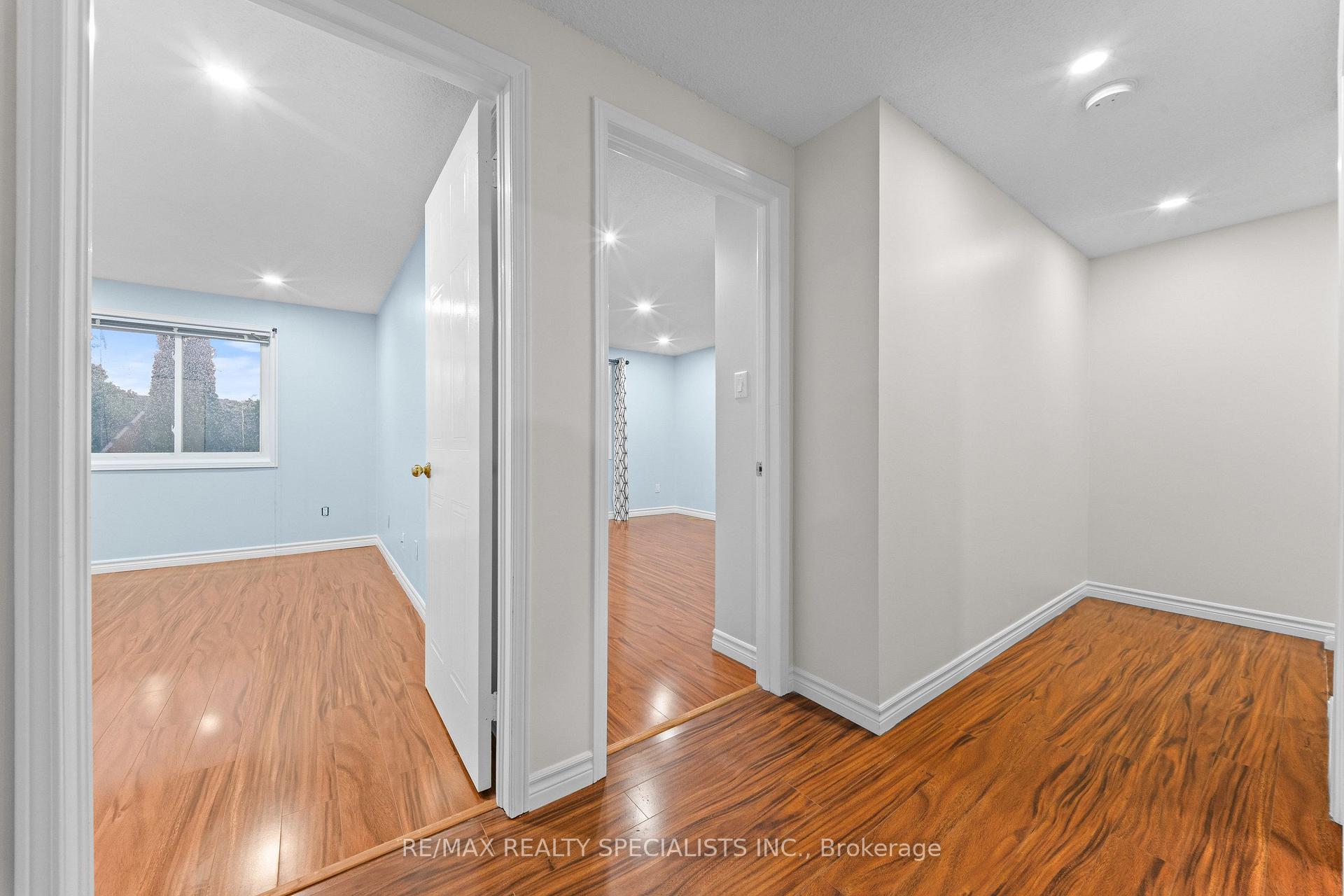 Photo 19 of 110 Steeles Crescent, Cambridge — HOMEH