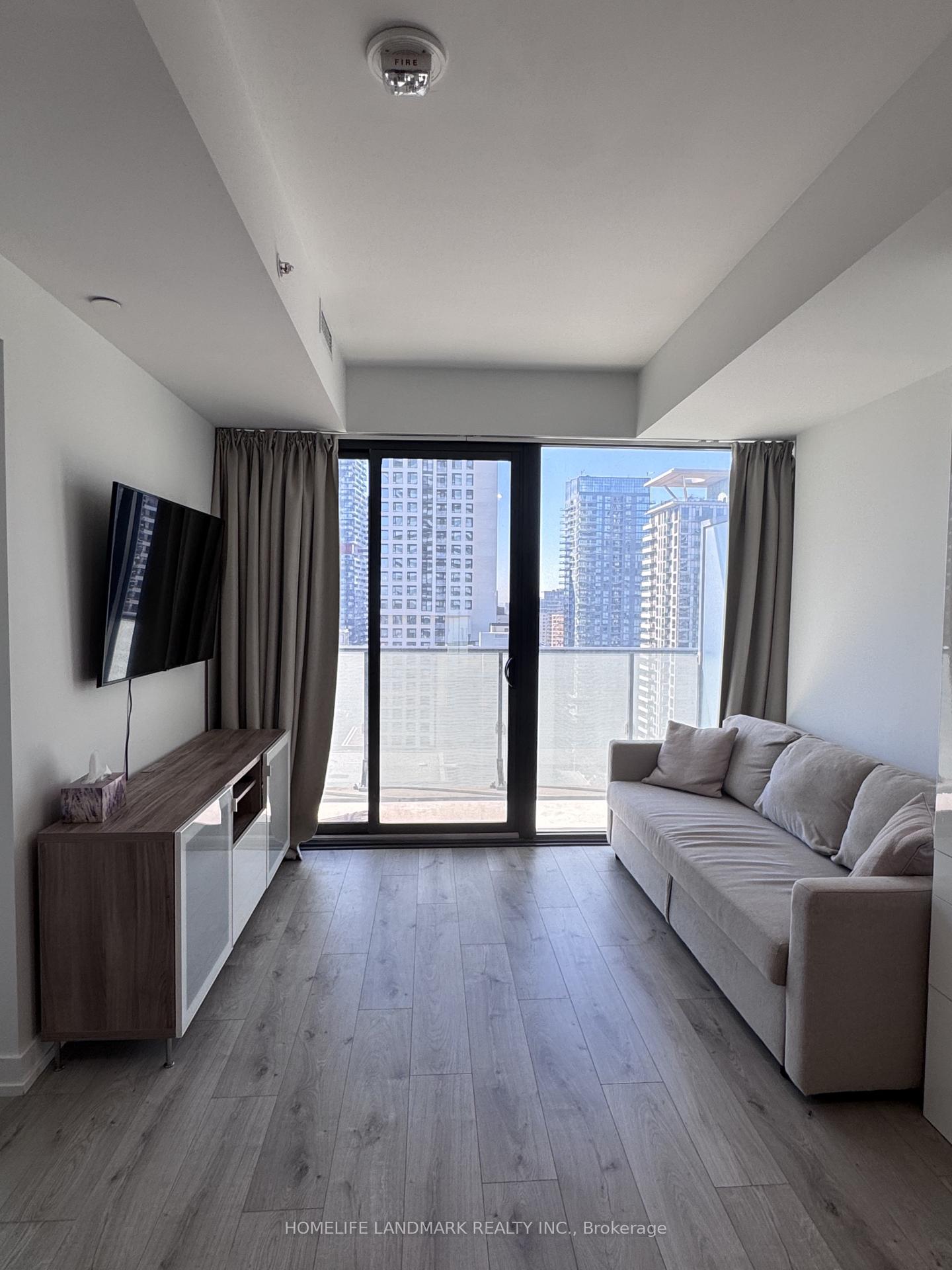Photo 11 of Unit 2211, 161 Roehampton Avenue, Toronto, Mount Pleasant West — HOMEH