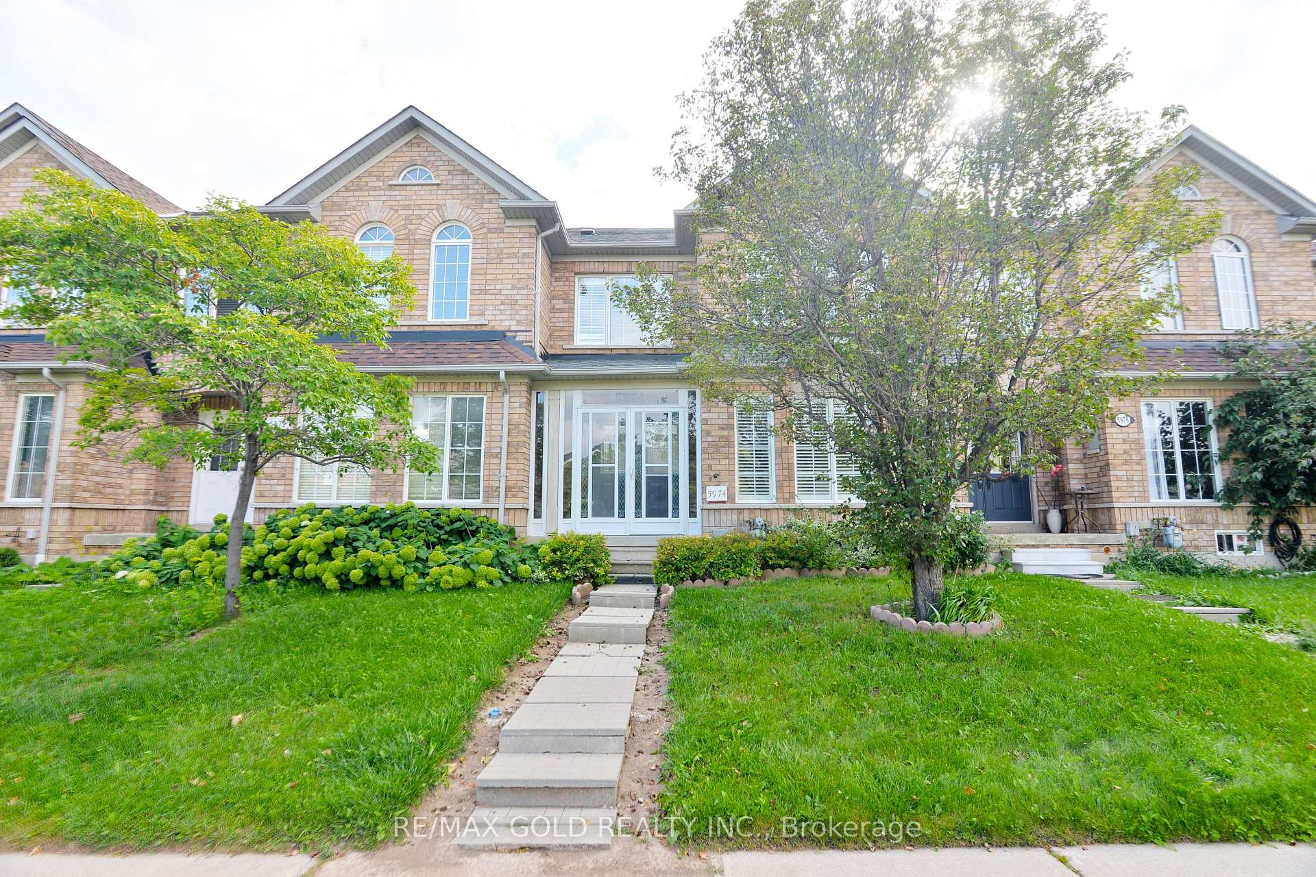 Photo 3 of 5974 Tenth Line, Mississauga, Churchill Meadows — HOMEH