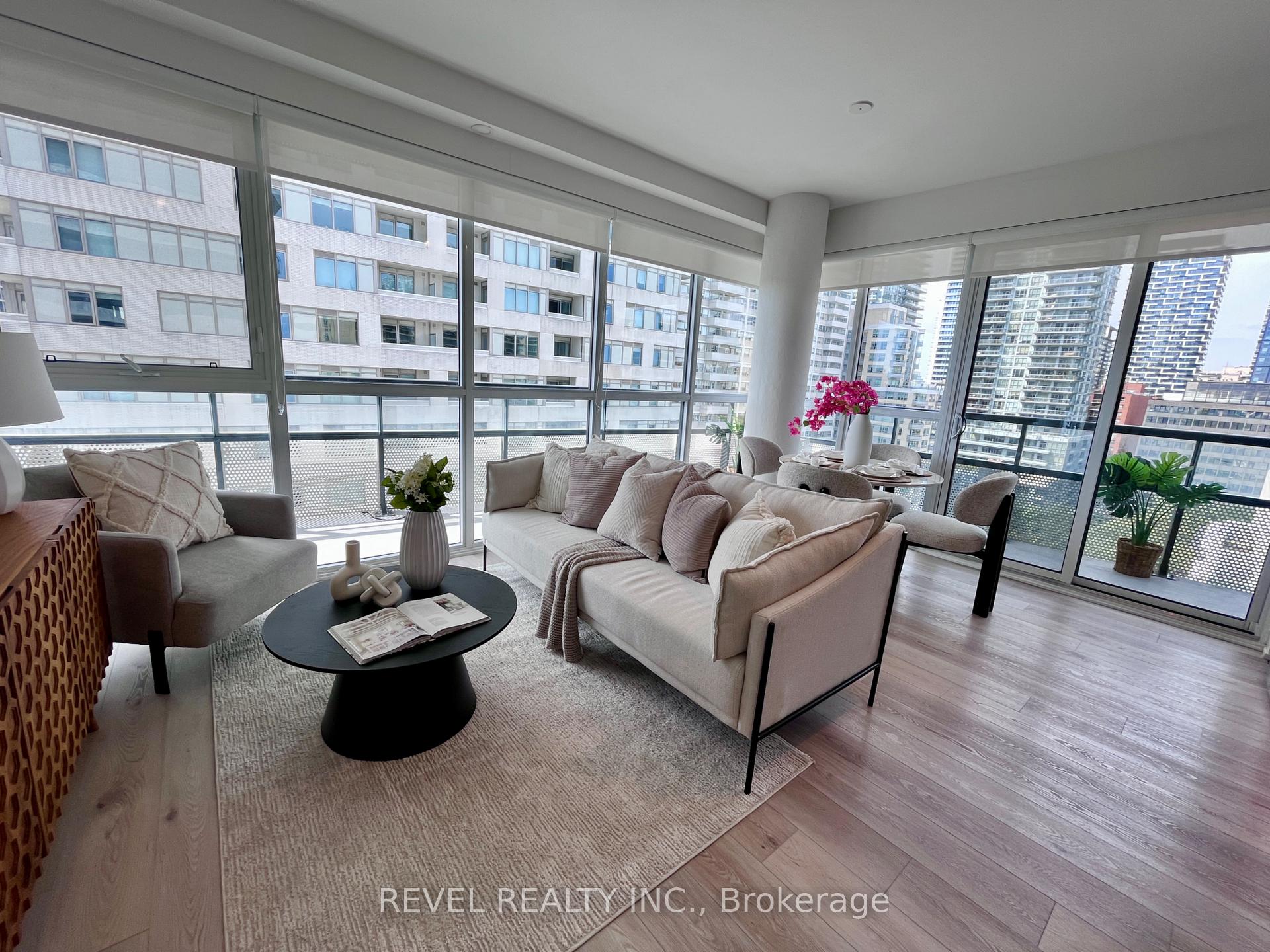 Photo 3 of Unit 1107, 11 Lillian Street, Toronto, Mount Pleasant West — HOMEH