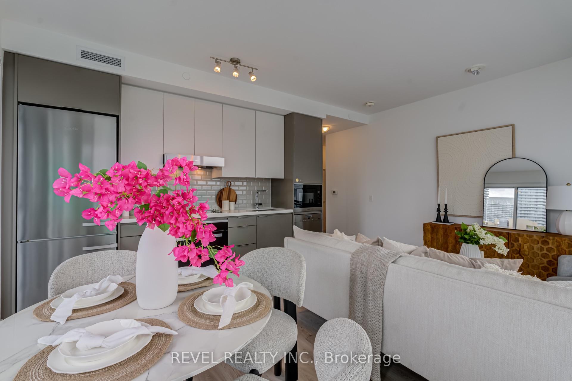 Photo 12 of Unit 1107, 11 Lillian Street, Toronto, Mount Pleasant West — HOMEH