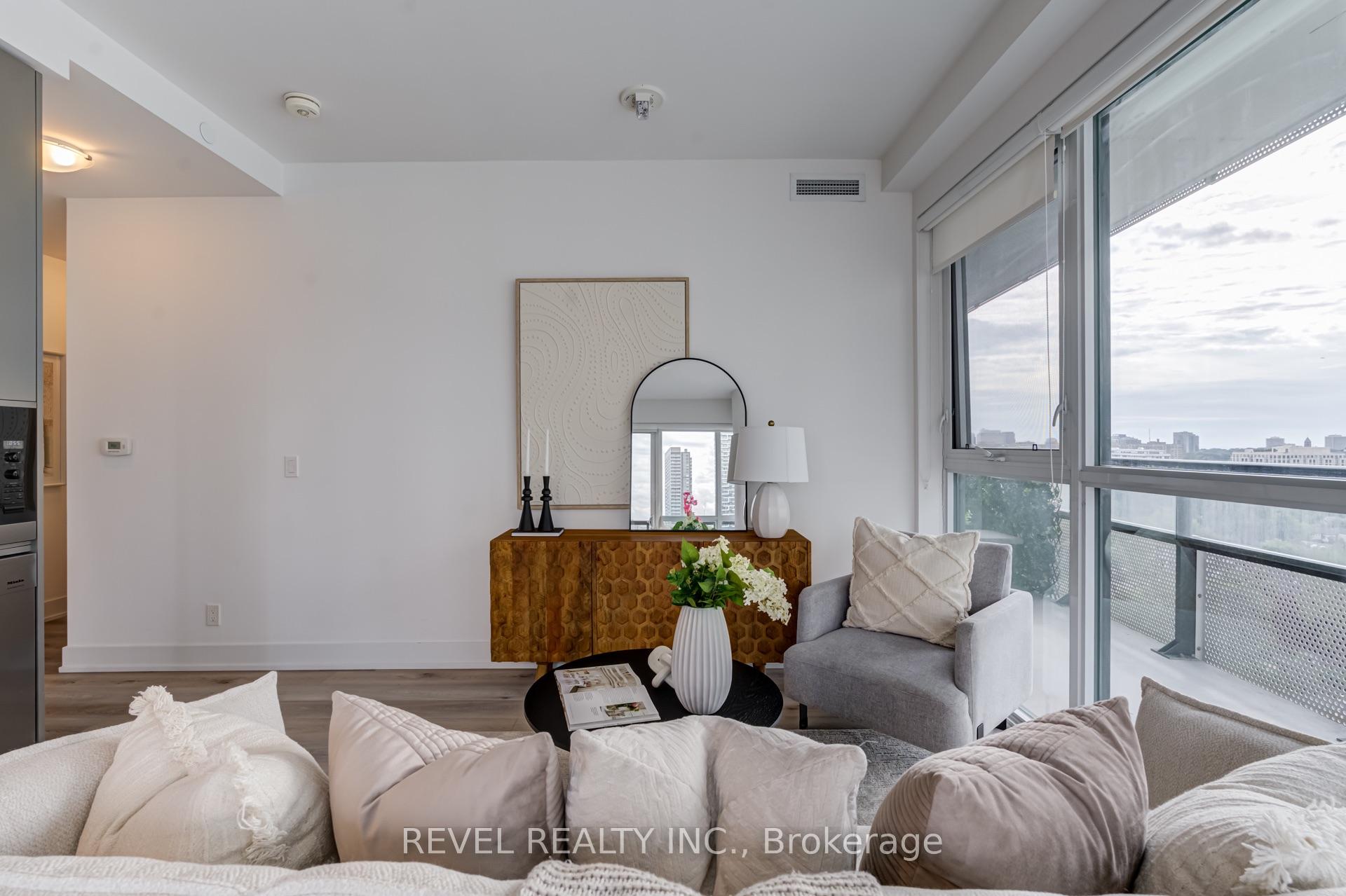 Photo 13 of Unit 1107, 11 Lillian Street, Toronto, Mount Pleasant West — HOMEH