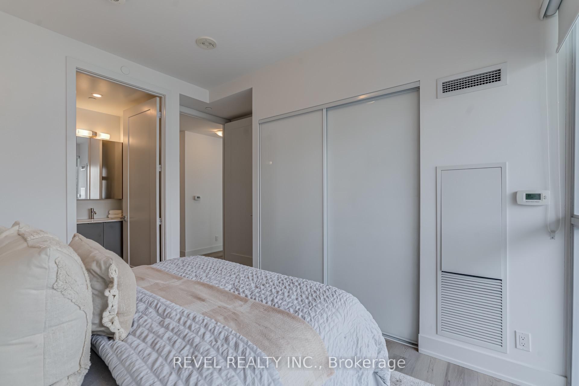 Photo 15 of Unit 1107, 11 Lillian Street, Toronto, Mount Pleasant West — HOMEH