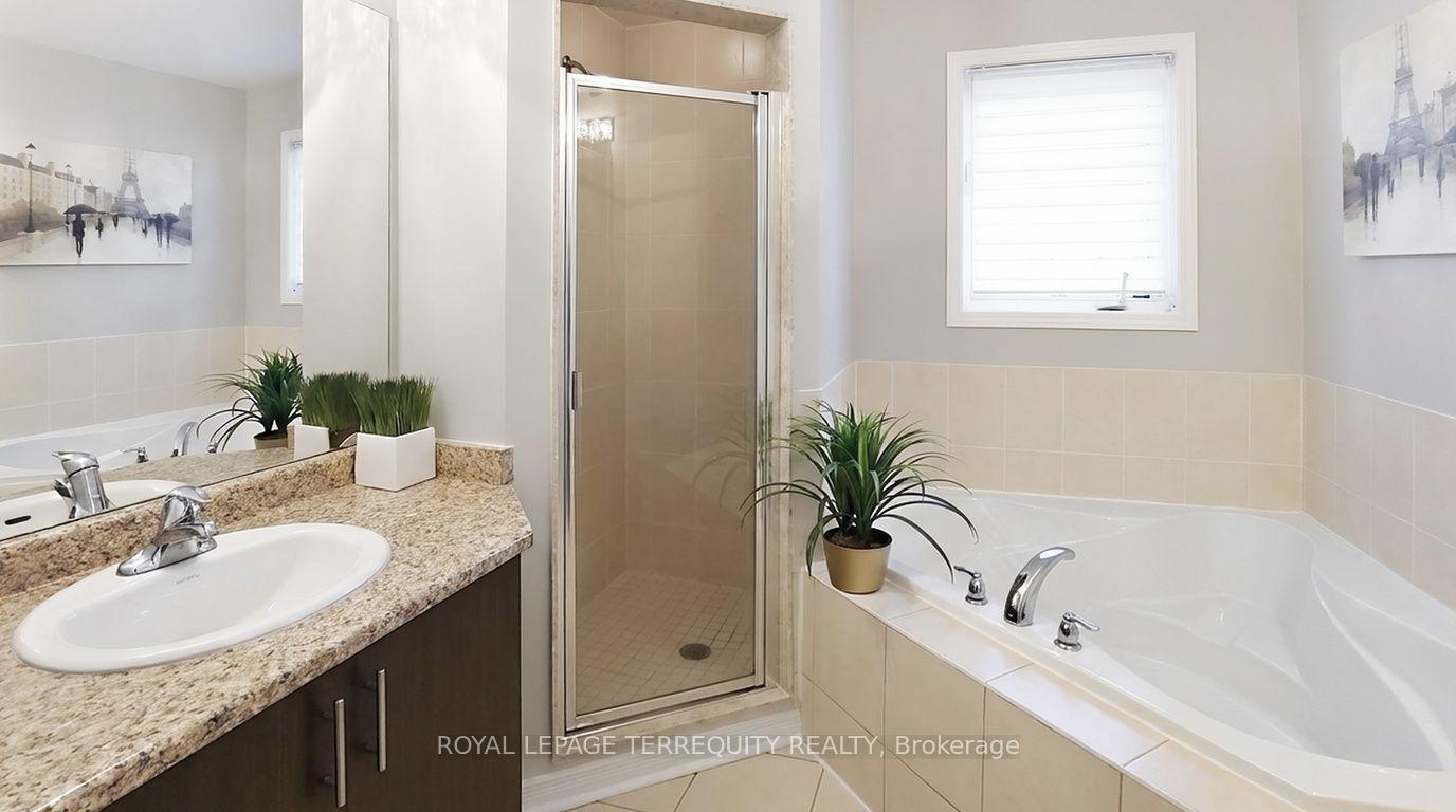 Photo 4 of 78 Sidney Rundle Avenue, Clarington, Bowmanville — HOMEH